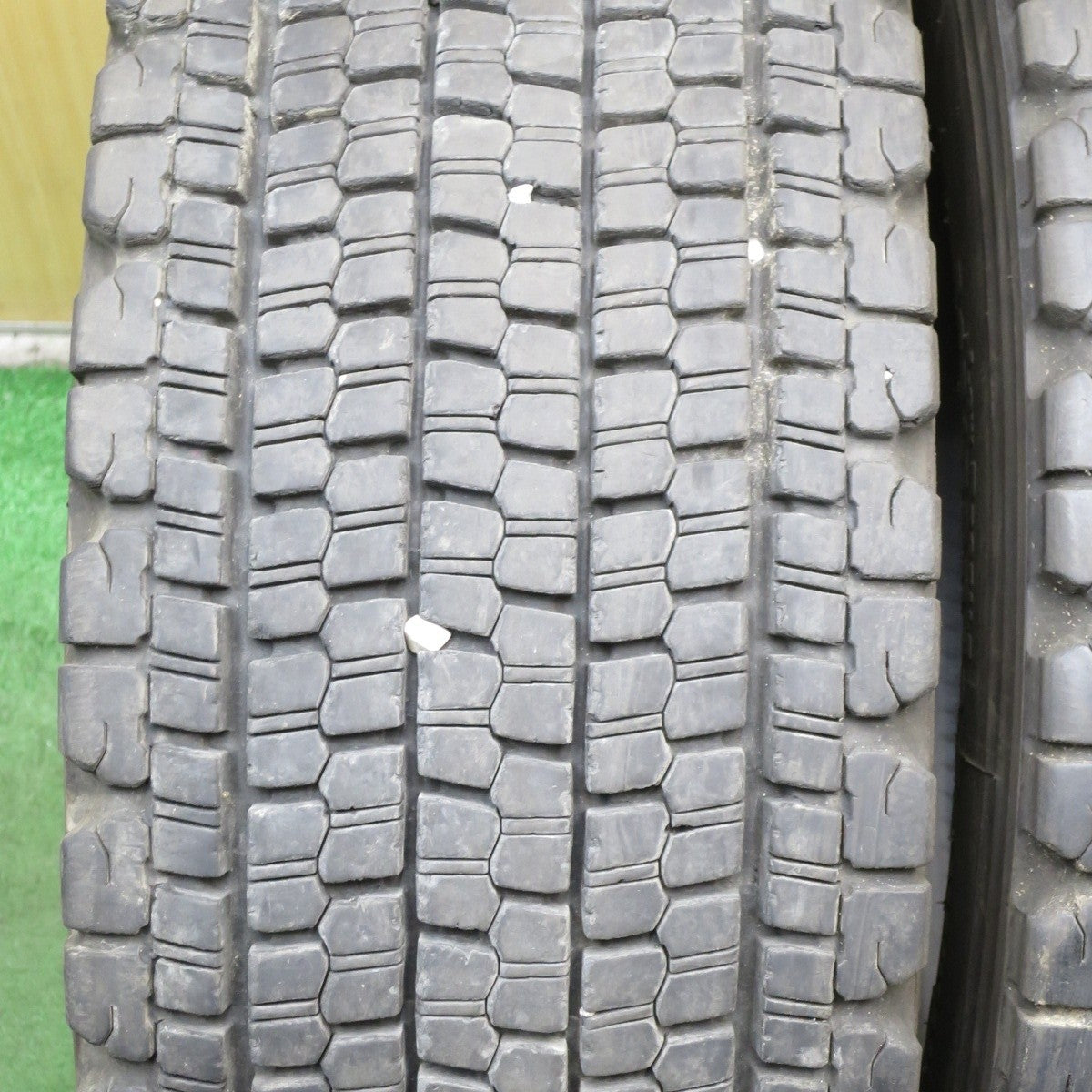 2本価格★トラック タイヤ 245/70R19.5 136/134J スタッドレス ブリヂストン W900 19.5インチ★4052905クスタ