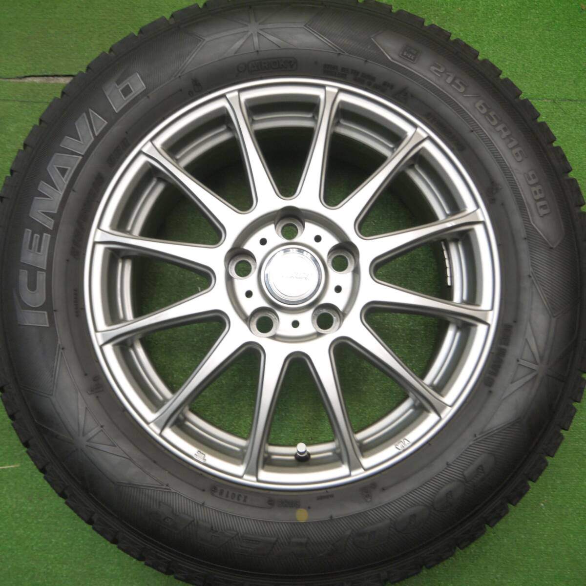 バリ溝!キレイ!9.5分以上★スタッドレス 215/65R16 グッドイヤー アイスナビ7 ravrion LUMIERE ラブリオン 16インチ PCD114.3/5H★5011503Hス