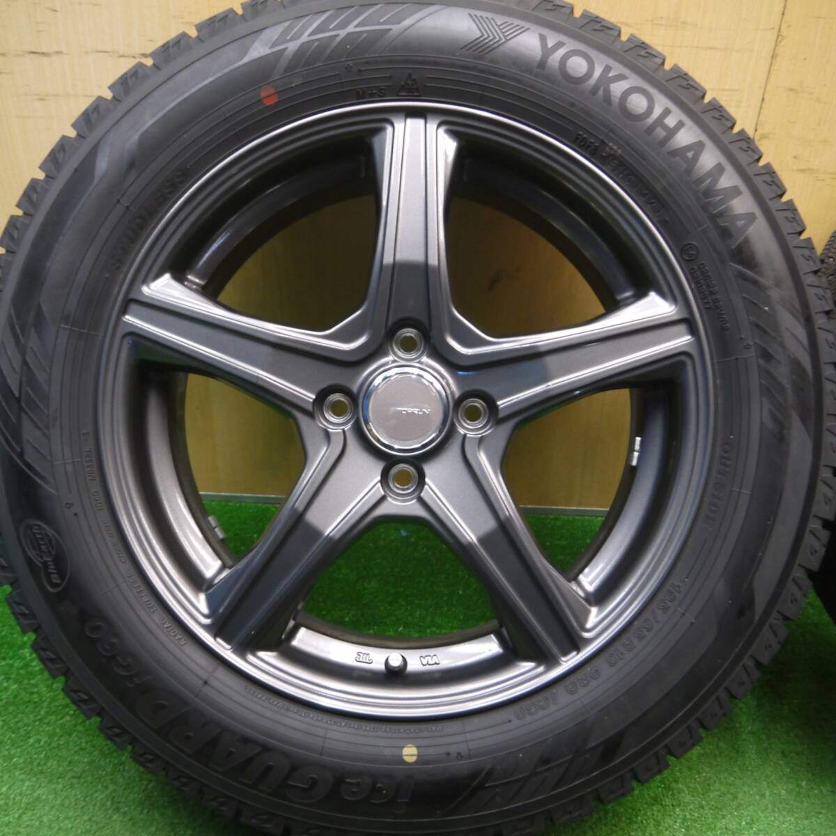 バリ溝!21年!キレイ!9.5分★スタッドレス 195/65R16 ヨコハマ アイスガード iG60 TOPRUN トップラン 16インチ PCD100/4H★5011709Hス