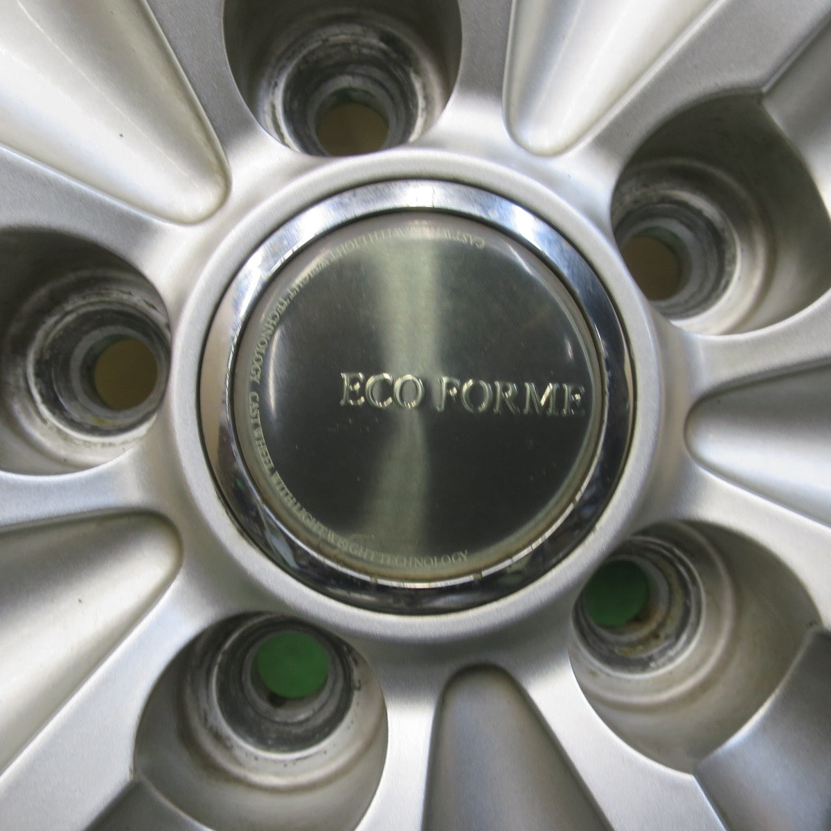 4本価格!23年◎XV フォレスター 等 225/60R17 スタッドレス ブリヂストン ブリザック DM-V3 ECO FORME エコフォルム 17インチ PCD100/5H◎6101603イス