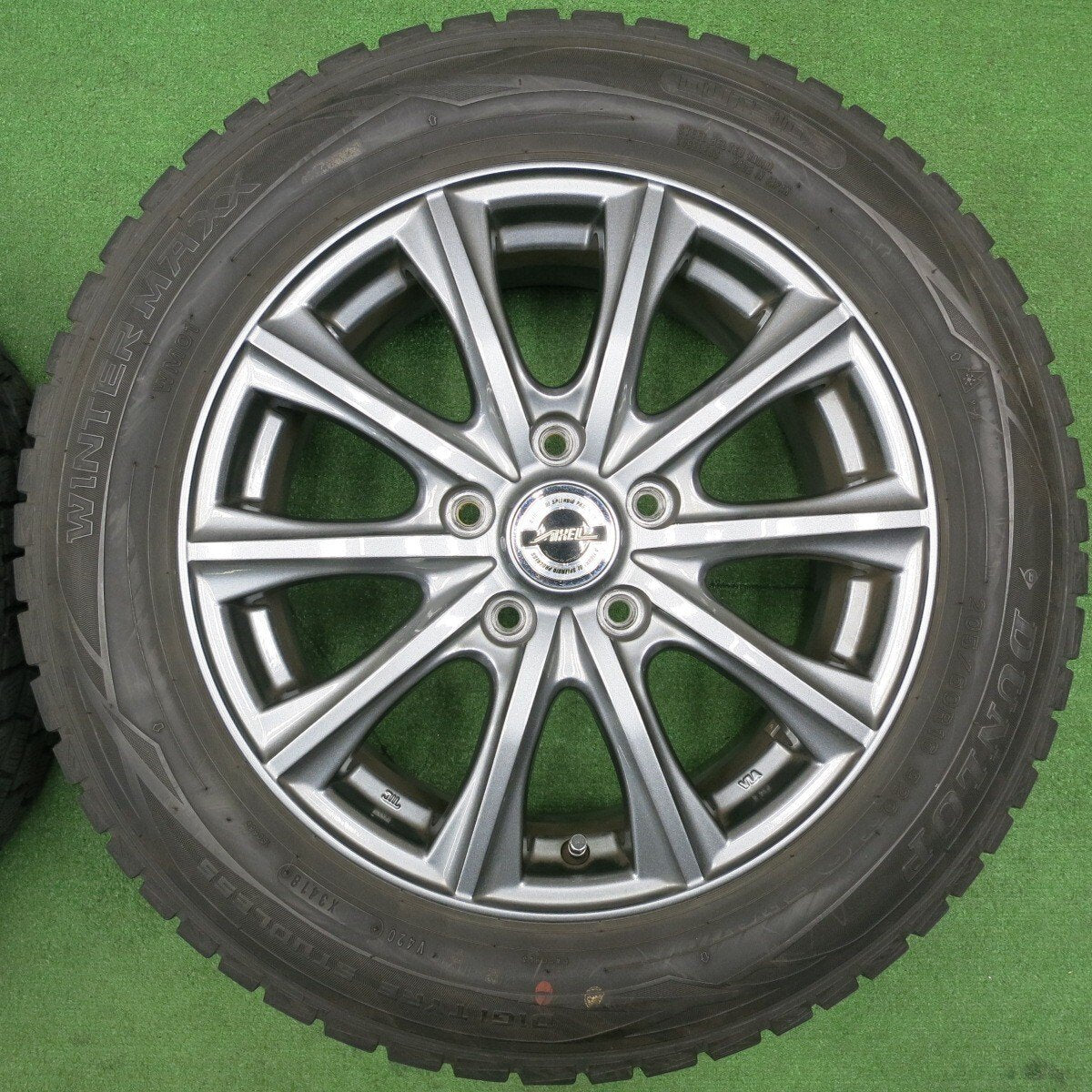 キレイ★スタッドレス 205/60R16 ダンロップ ウインターマックス WM01 AXEL アクセル 16インチ PCD114.3/5H★5010304NJス
