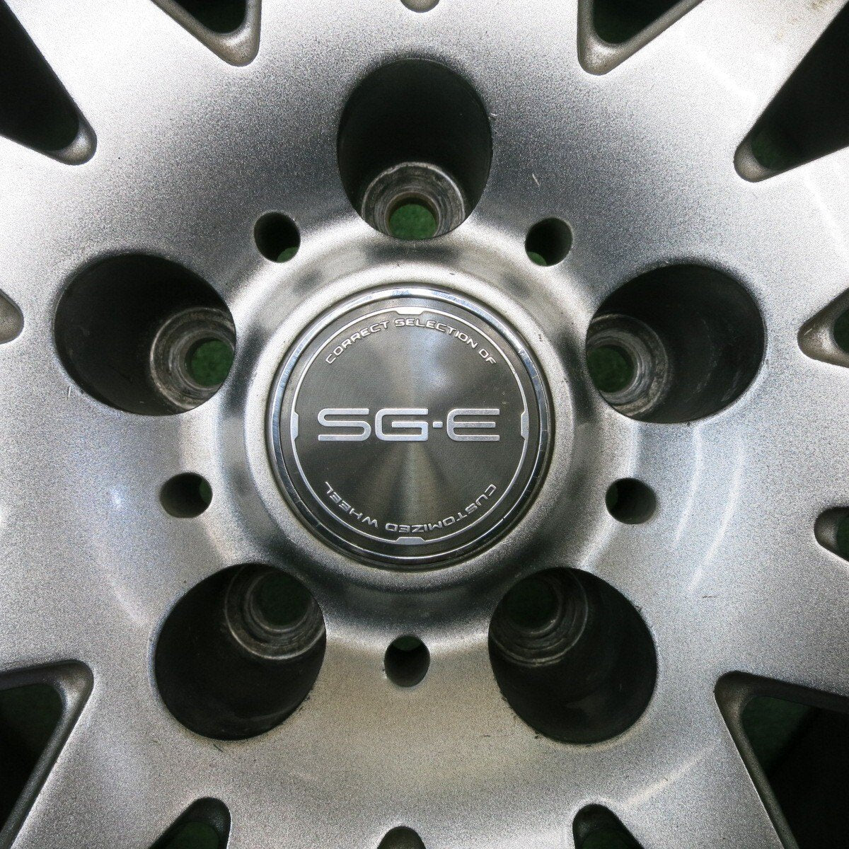 キレイ★スタッドレス 235/55R18 ヨコハマ アイスガード G075 SG-E 18インチ PCD114.3/5H★5033002NJス