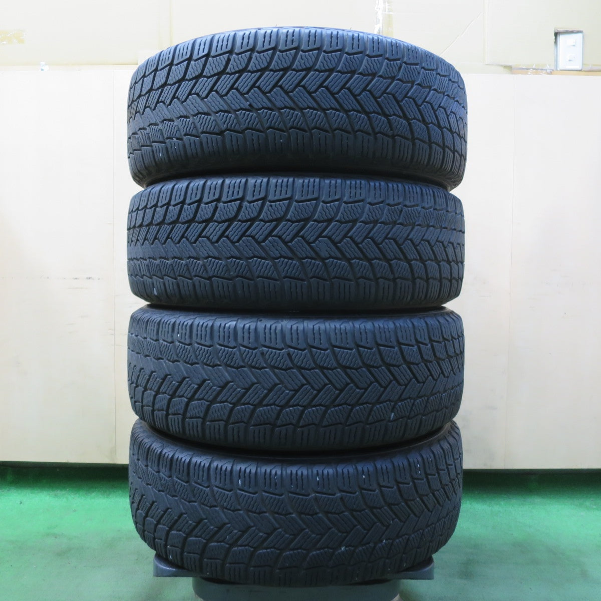 キレイ!21年★ボルボ 等 EUROTECH GAYA SOLI 205/55R16 スタッドレス ミシュラン X-ICE SNOW 16インチ ユーロテック ガヤ ソリ PCD108/5H★5071201イス