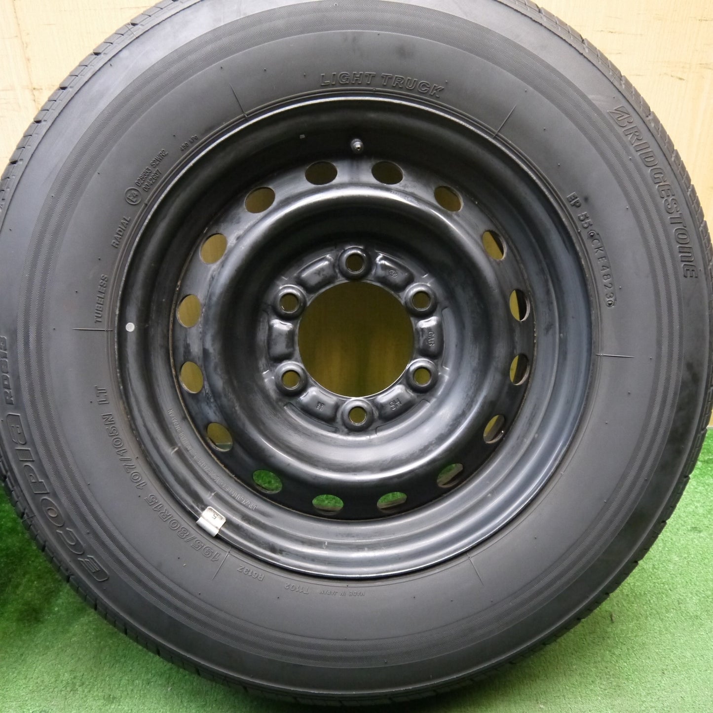 バリ溝!23年!9.5分★トヨタ ハイエース 純正 スチール 195/80R15 107/105N ブリヂストン エコピア RD613 15インチ PCD139.7/6H★5061002Hノ