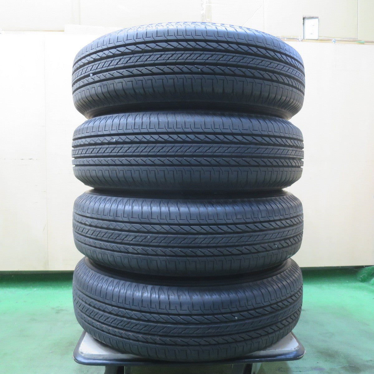 新車外し!25年★スズキ JB74W ジムニー シエラ 純正 195/80R15 ブリヂストン デューラー H/L 852 DUELER 15インチ PCD139.7/5H★6021902イノ