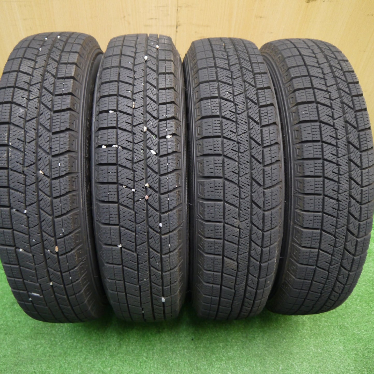 バリ溝!24年!キレイ!8.5分★スタッドレス 145/80R13 ダンロップ ウインターマックス 03 TOPRUN トップラン 13インチ PCD100/4H★5103102Hス