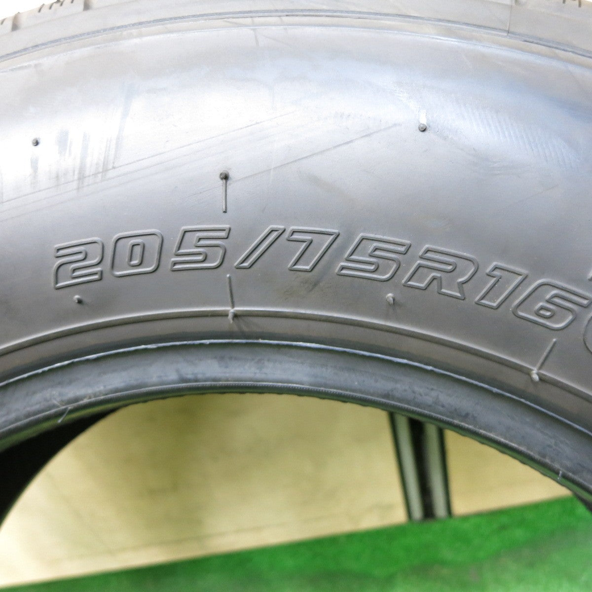 新車外し!24年!1本★トラック タイヤ 205/75R16 113/111N ヨコハマ SUPER STEEL RY108B 16インチ★5090301ナノタ
