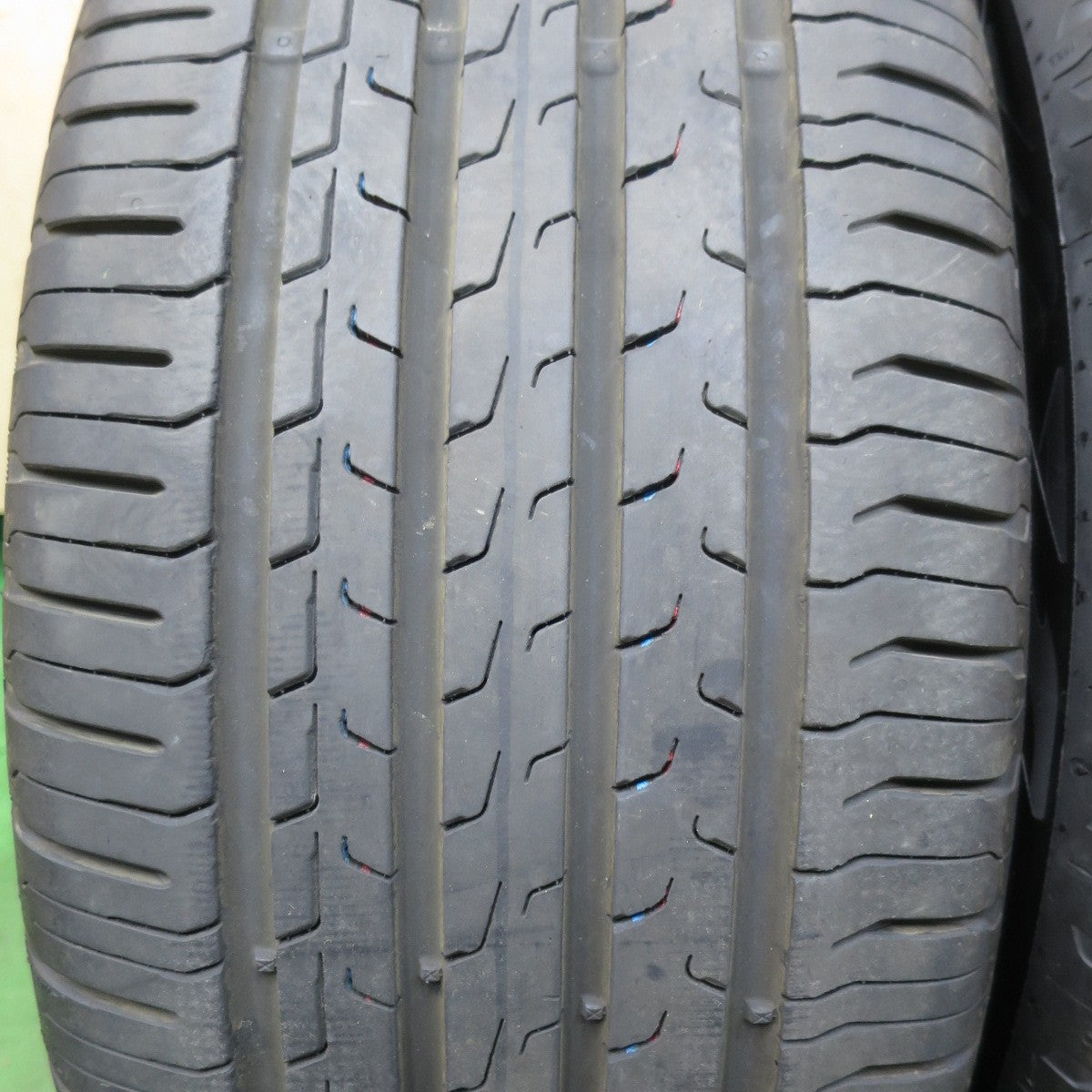 バリ溝!23年!8.5分★235/55R18 コンチネンタル エココンタクト6 タイヤ 18インチ ベンツ GLB GLC レクサス NX ハリアー 等★5042504AKノタ