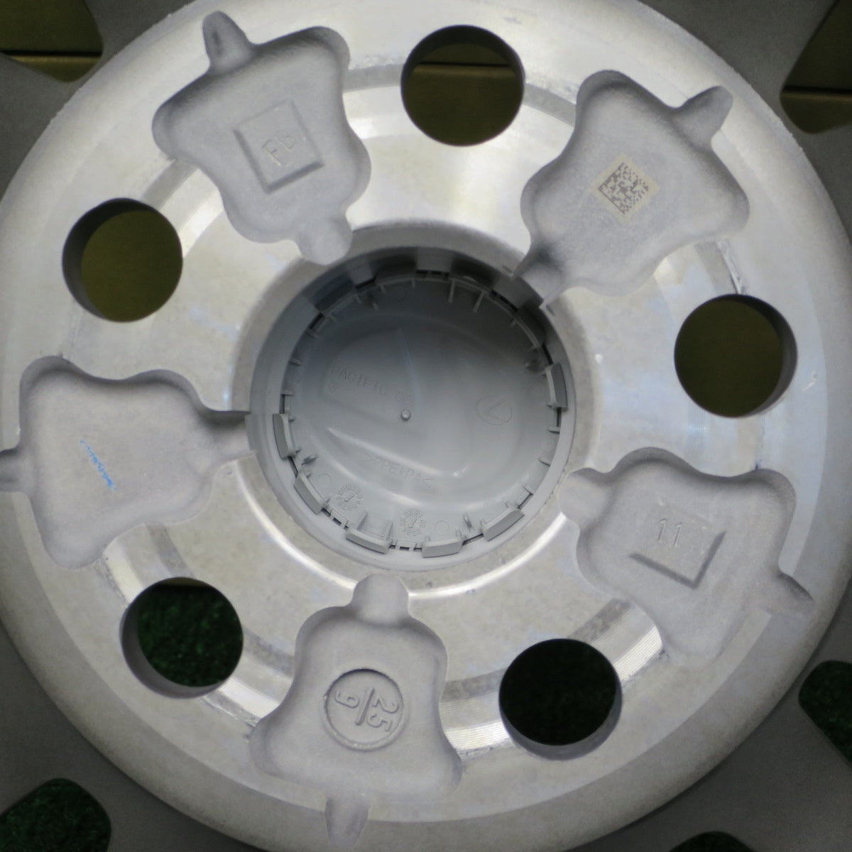 新車外し★レクサス LM 500 h 純正 OP ホイール 17インチ 17×6.5J 40 アルファード ヴェルファイア 等 PCD120/5H★5111401NKホ