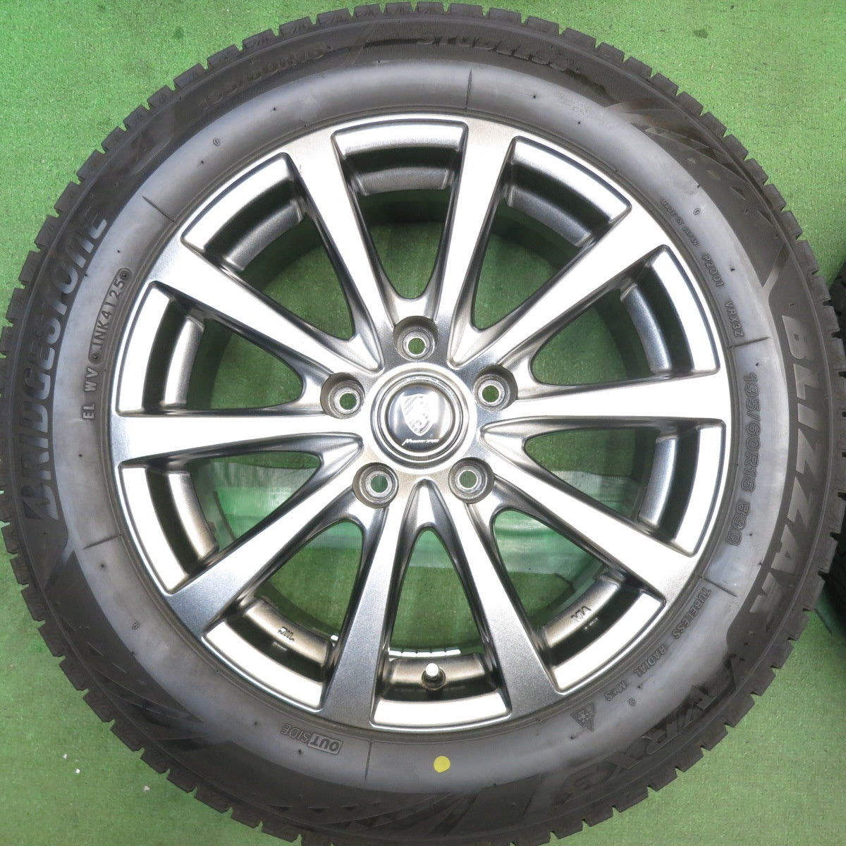 バリ溝!25年!9.5分以上◎スタッドレス 195/60R16 ブリヂストン ブリザック VRX3 MANARAY SPORT マナレイ スポーツ 16インチ PCD114.3/5H◎6101105HAス