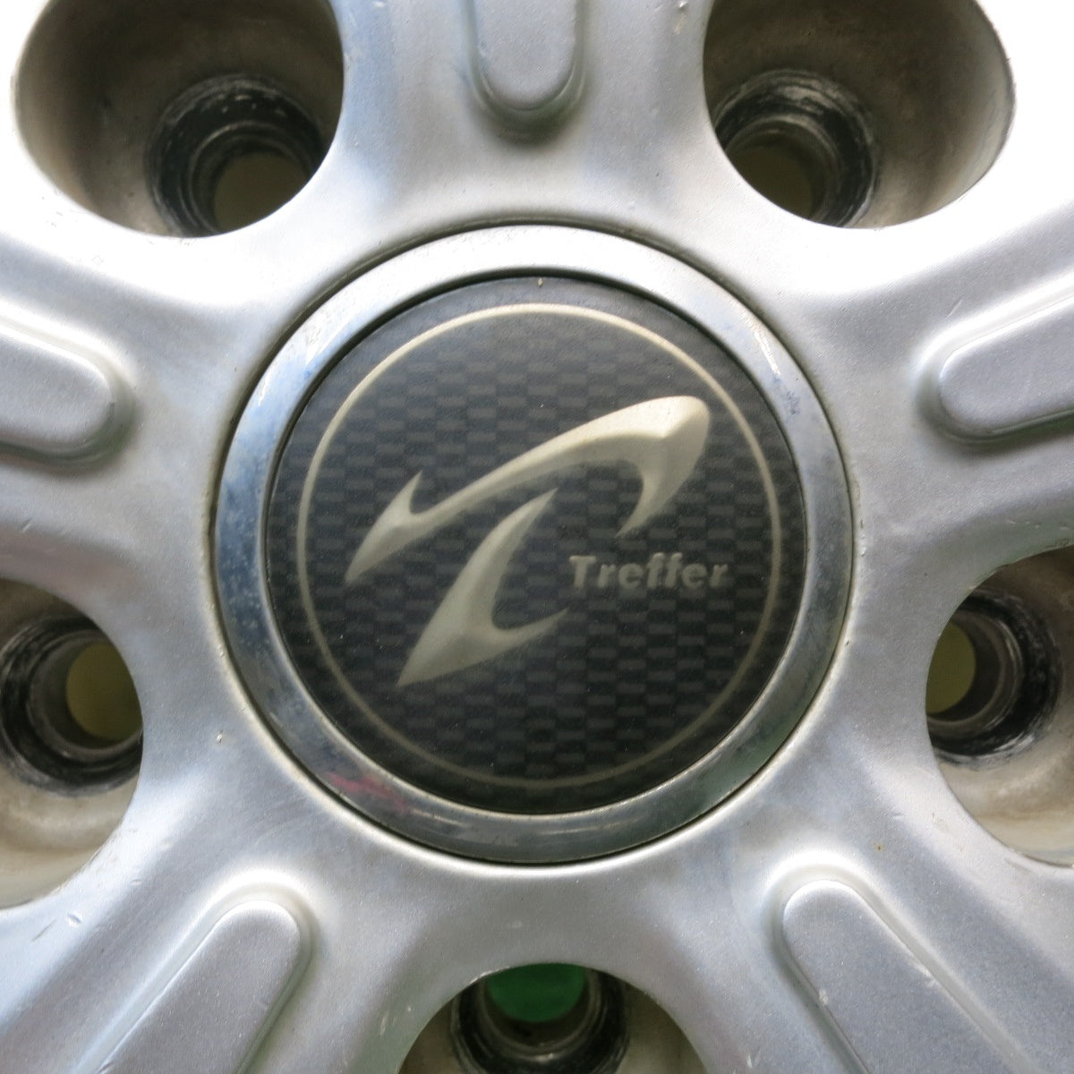 バリ溝!23年!9.5分★205/60R16 ブリヂストン LUFT RV2 Treffer トレファー 16インチ PCD114.3/5H★5092706HAノ