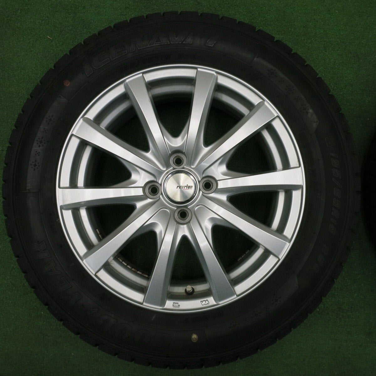 バリ溝!20年!キレイ!9.5分★スタッドレス 195/65R16 グッドイヤー アイスナビ7 ravrion RS01 ラブリオン 16インチ PCD100/4H★4113005NJス