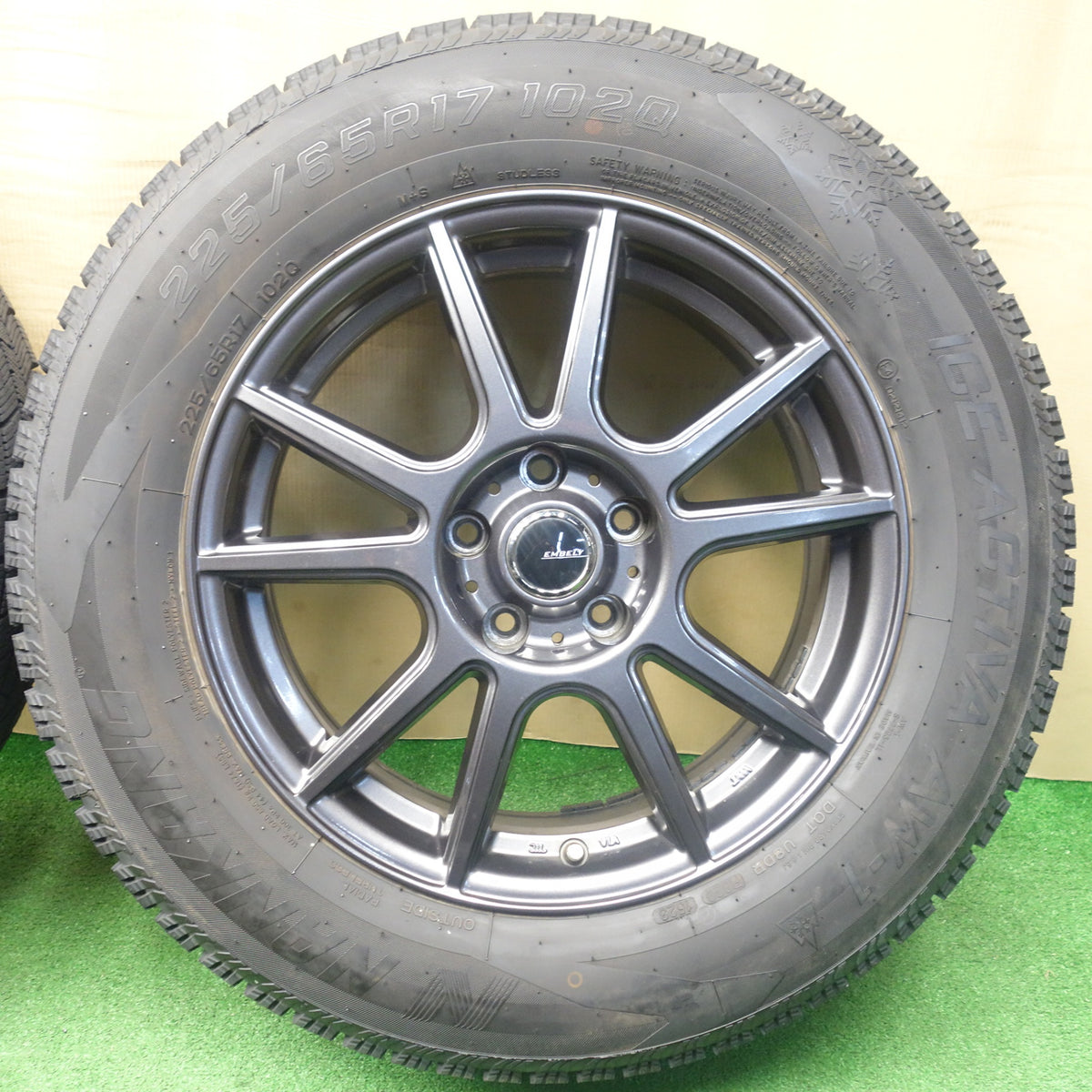 バリ溝!23年!9.5分★スタッドレス 225/65R17 ナンカン アイスアクティバ AW-1 EMBELY 17インチ PCD114.3/5H★6020502KTス