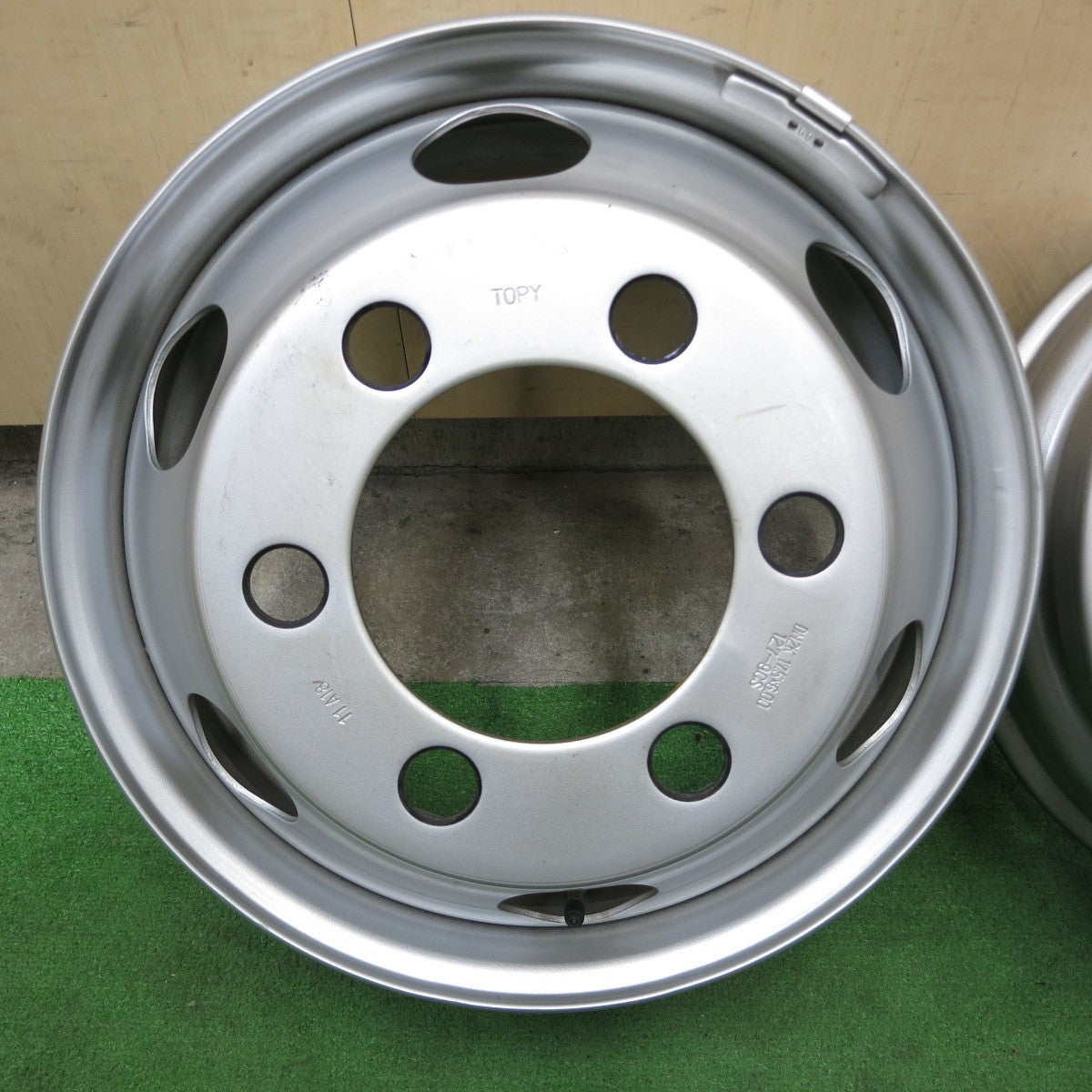 新車外し!6本★トラック エルフ キャンター デュトロ 等 純正 TOPY DM2K スチール ホイール 127-9CS 17.5インチ PCD222.25/6H★5090102ナホ