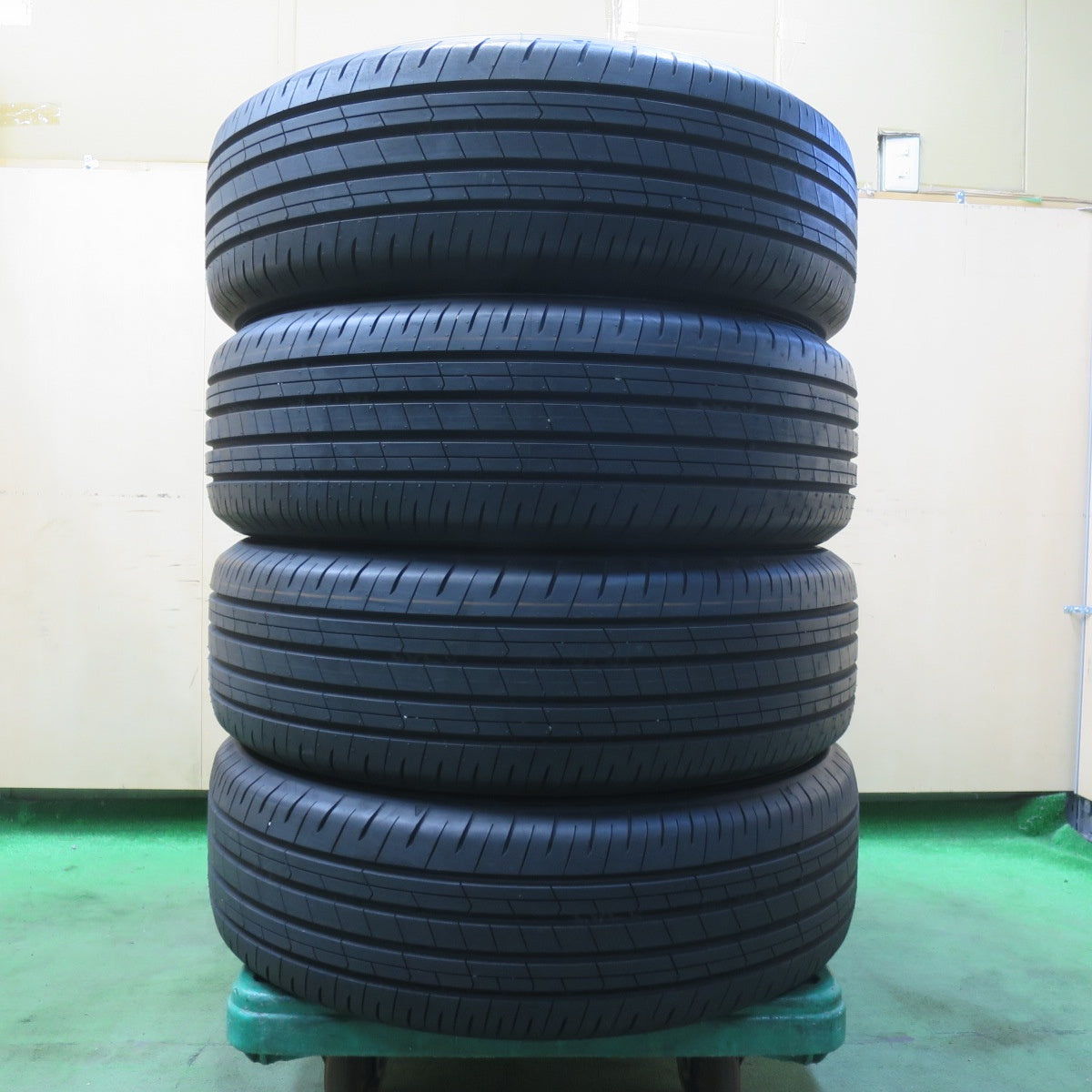 新車外し!25年★225/60R18 トーヨー プロクセス Comfort コンフォート タイヤ 18インチ 40系 アルファード ヴェルファイア 等★5110702イノタ