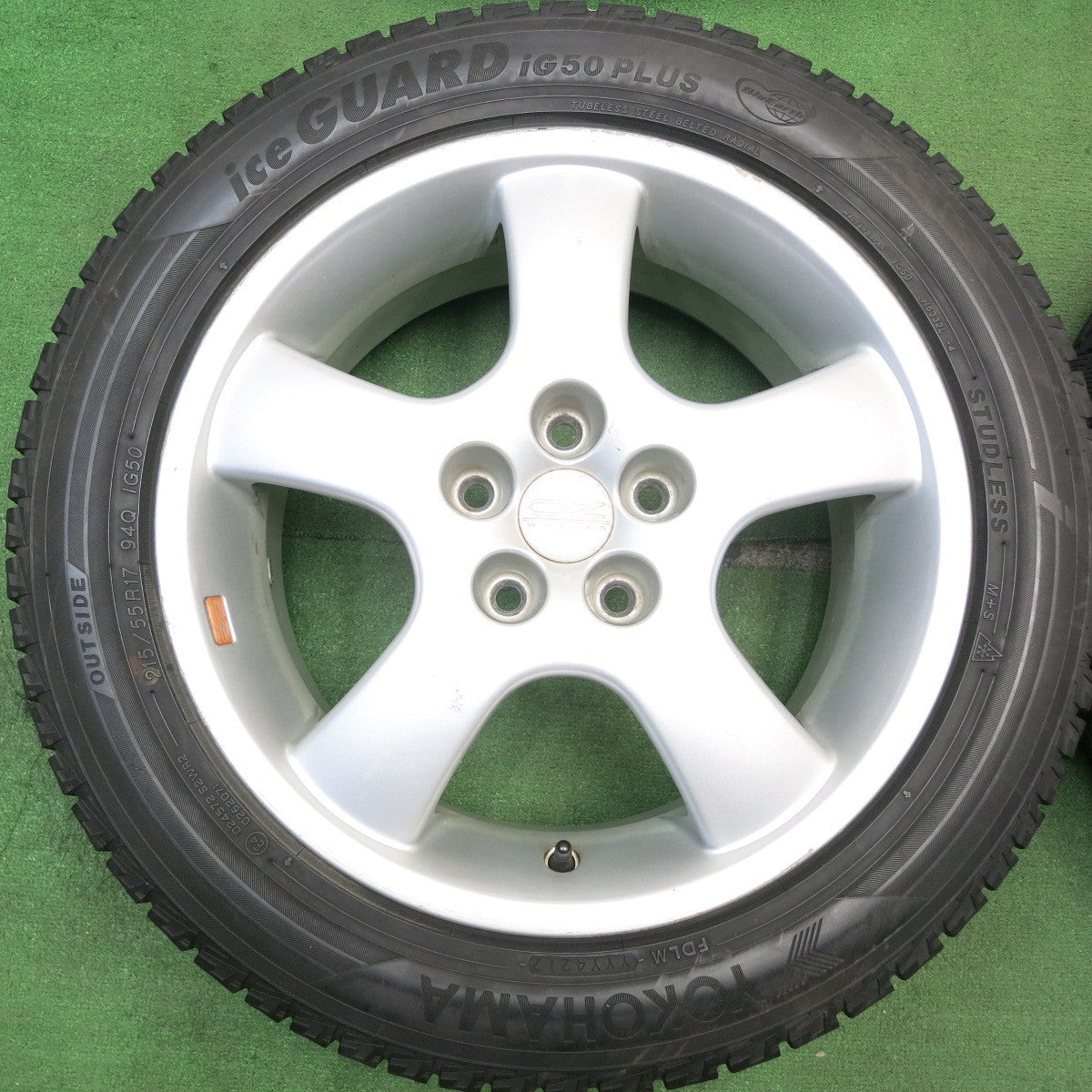 バリ溝!8.5分★スタッドレス 215/55R17 ヨコハマ アイスガード iG50 プラス O・Z OZ 17インチ PCD114.3/5H★5050307HAス