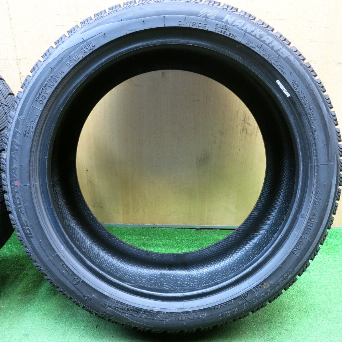 バリ溝!24年!9.5分★スタッドレス 245/40R18 ナンカン アイスアクティバ AW-1 タイヤ 18インチ レクサス GS GR カローラ スカイライン GTR 等★5060702HAスタ