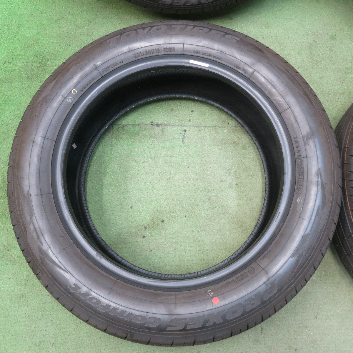 新車外し!25年★225/60R18 トーヨー プロクセス Comfort コンフォート タイヤ 18インチ 40系 アルファード ハリアー RAV4 等★5101501ナノタ