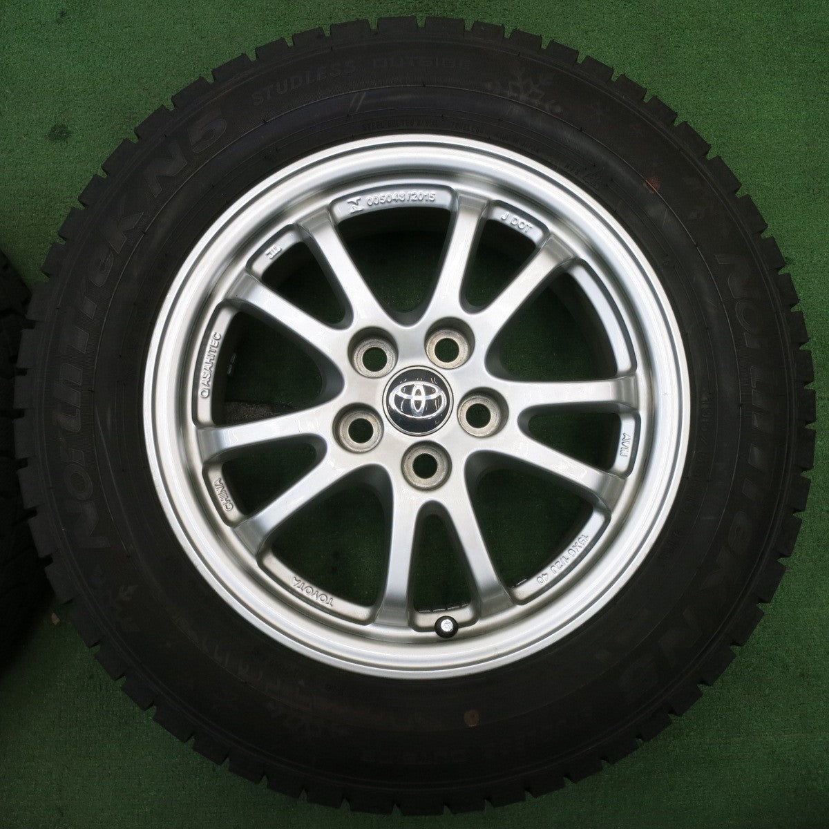 バリ溝!24年!9.5分以上★トヨタ 50系 プリウス 純正 195/65R15 スタッドレス オートバックス ノーストレック N5 15インチ PCD100/5H★5050902NJス