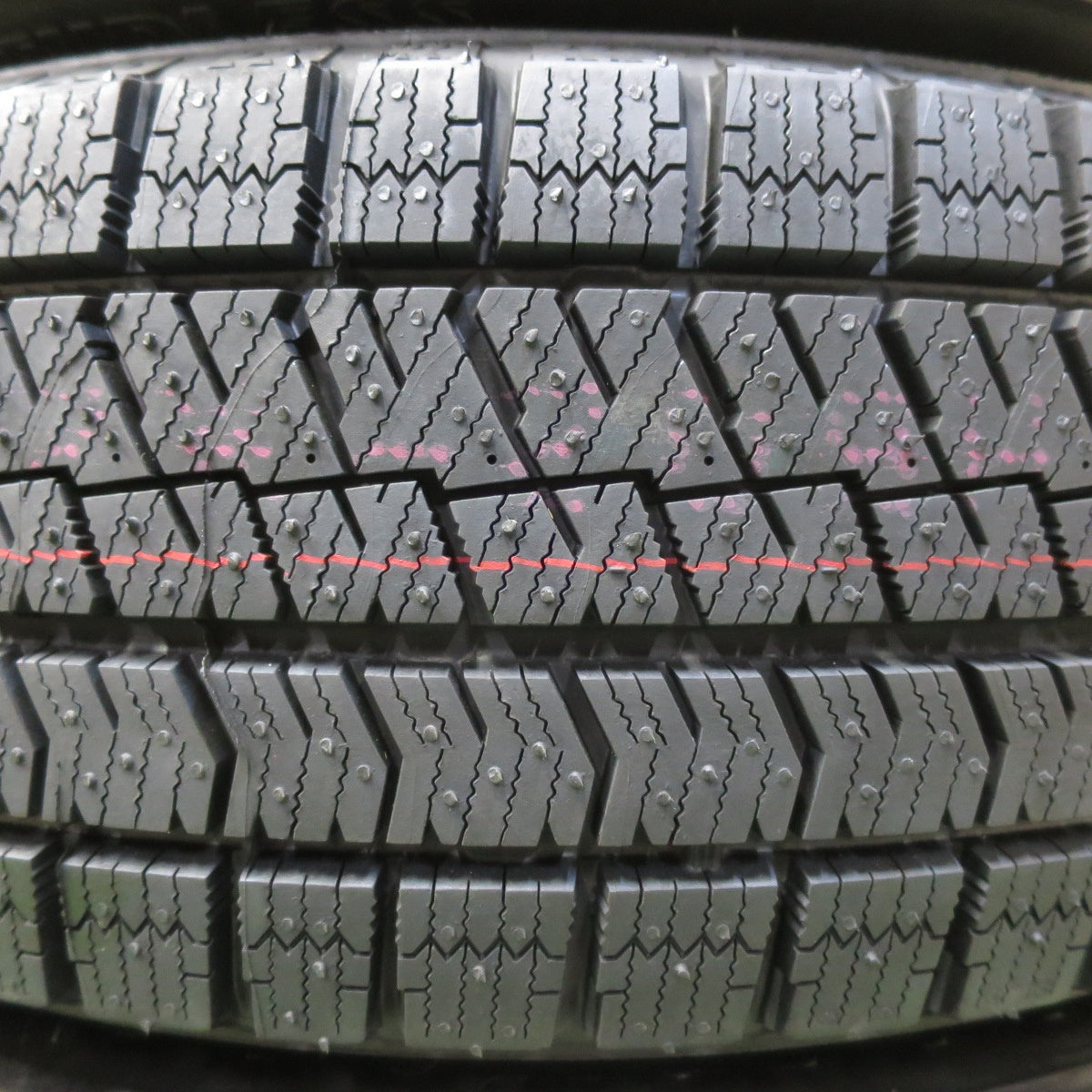 未使用!24年★プリウス 等 195/65R15 スタッドレス ブリヂストン ブリザック VRX2 D.O.S. DOS 15インチ PCD100/5H★5090102イス