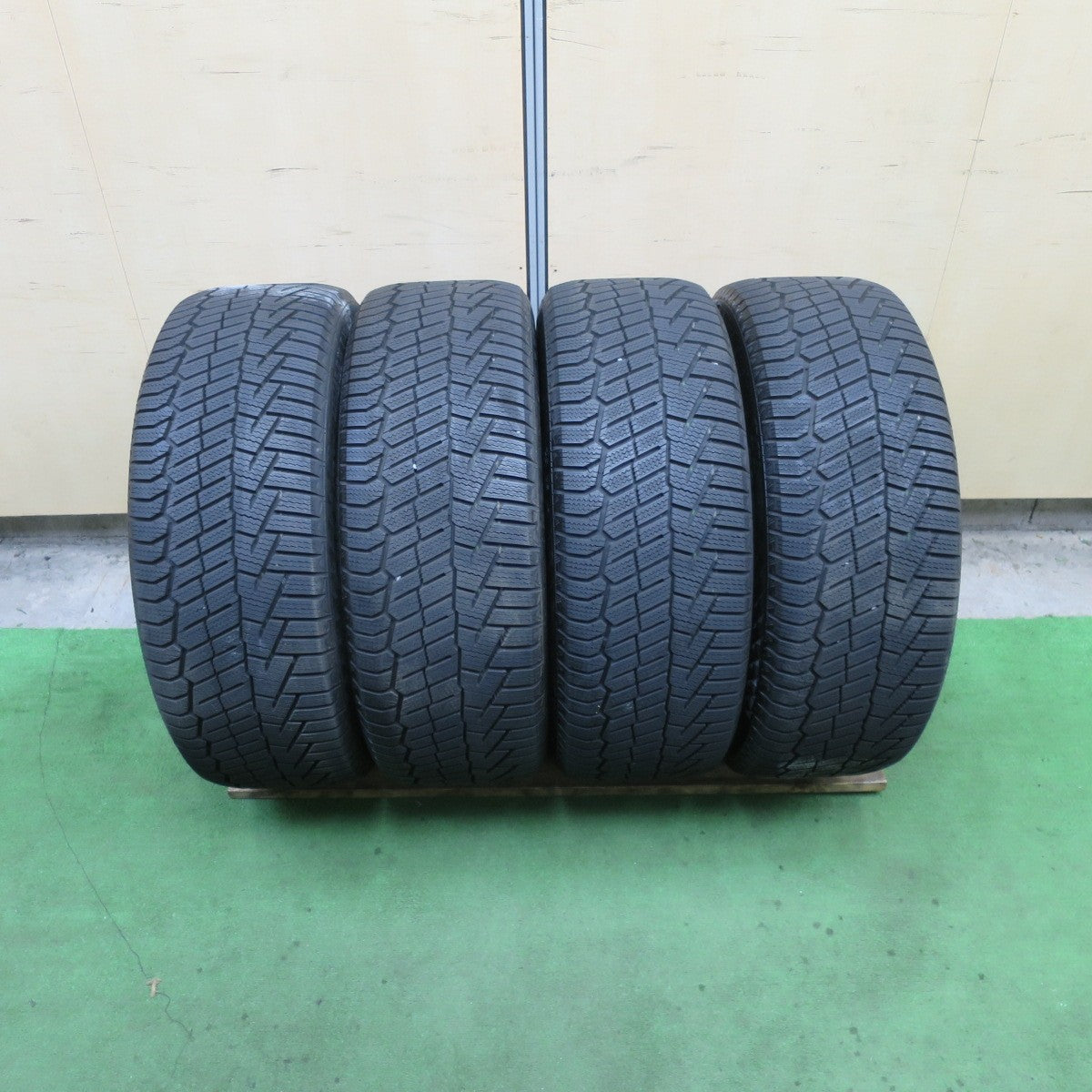 ほぼ未使用!23年!キレイ★ベンツ Cクラス W206 純正 225/45R18 スタッドレス コンチネンタル ノースコンタクト NC6 18インチ PCD112/5H★6022402TTス