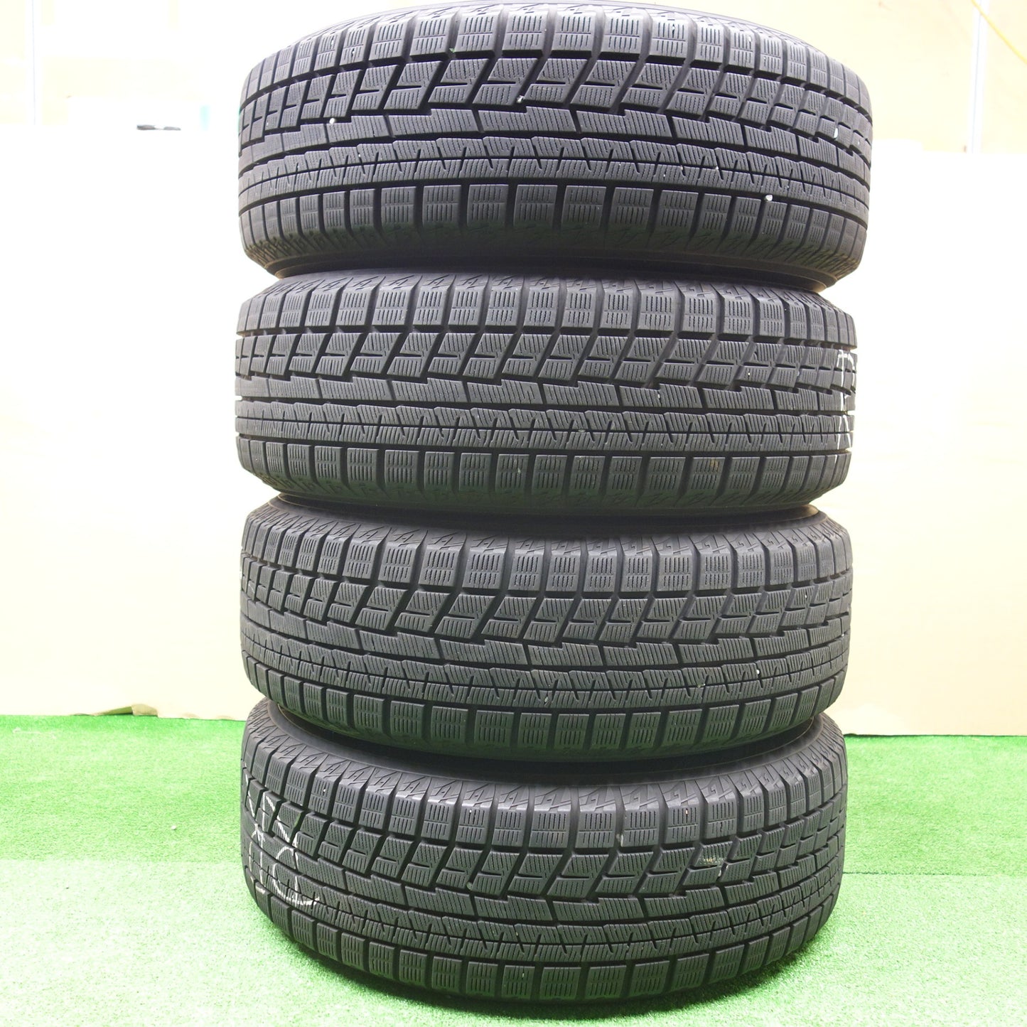 バリ溝!21年!9.5分★スタッドレス 215/65R16 ヨコハマ アイスガード iG60 TEAD テッド 16インチ PCD114.3/5H★5120102KTス