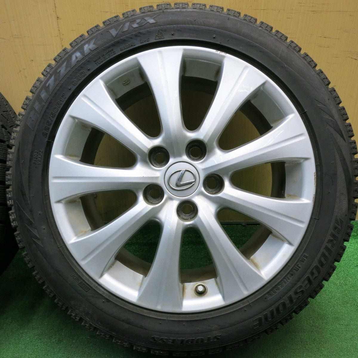 センサー付!バリ溝!9.5分★レクサス GS 純正 225/50R17 スタッドレス ブリヂストン ブリザック VRX 17インチ PCD114.3/5H★5060607AKス