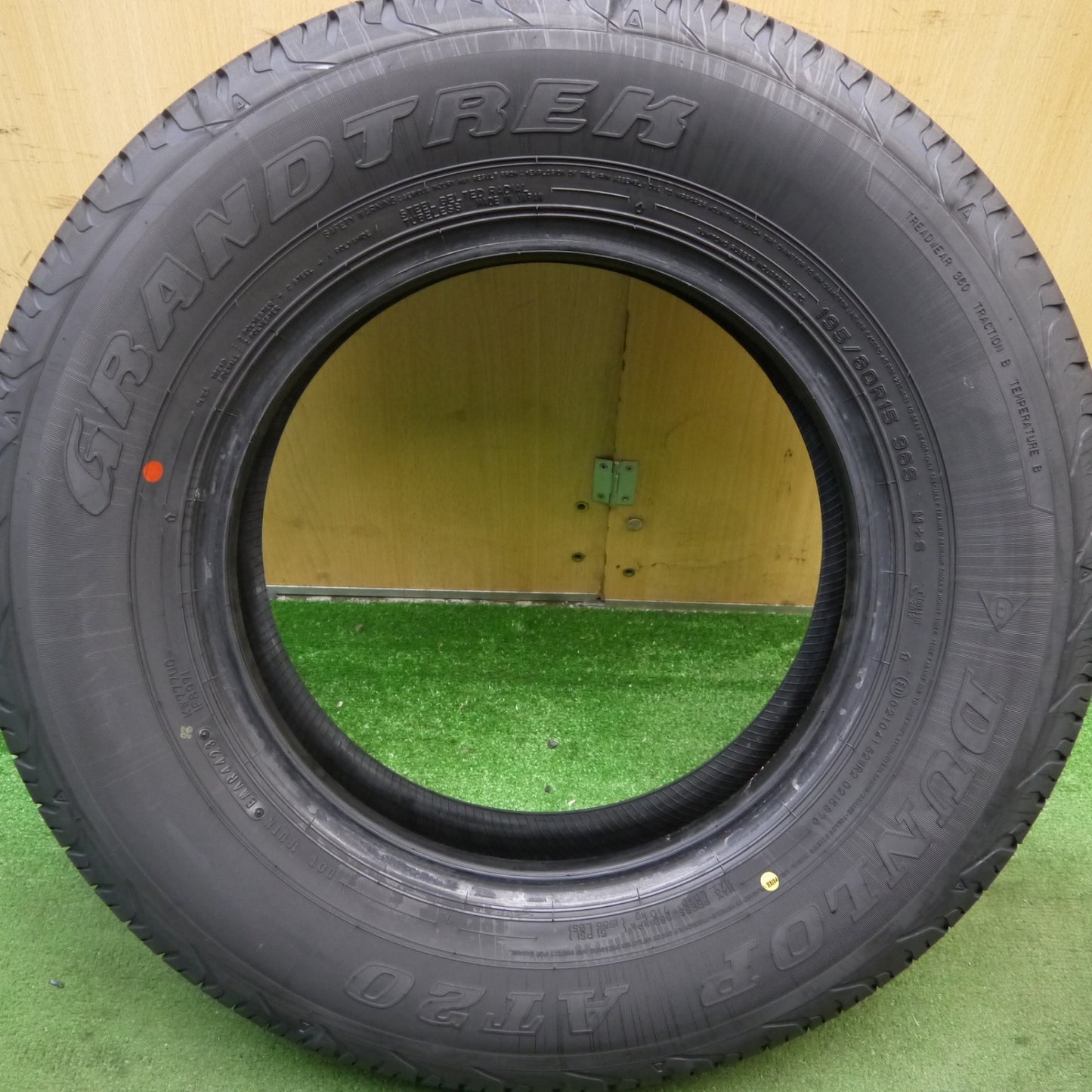 新車外し!23年!1本★195/80R15 ダンロップ AT20 グラントレック 15インチ タイヤ ジムニー シエラ ハイエース 等★5070808Hノタ
