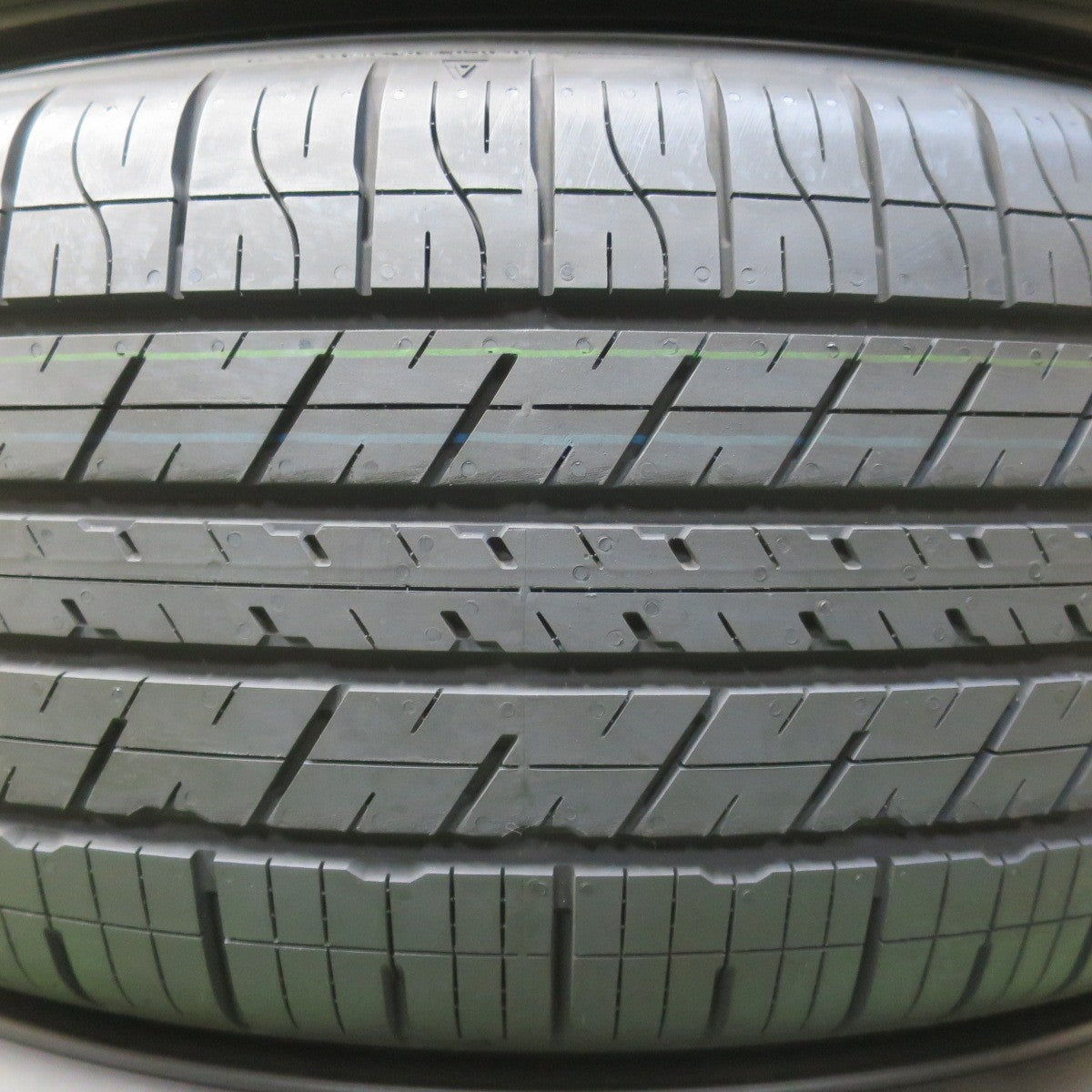 新車外し!25年★265/65R18 ダンロップ グラントレック H/T 31 タイヤ 18インチ レクサス LX ランクル 300 250 FJクルーザー エスカレード 等★6040103イノタ