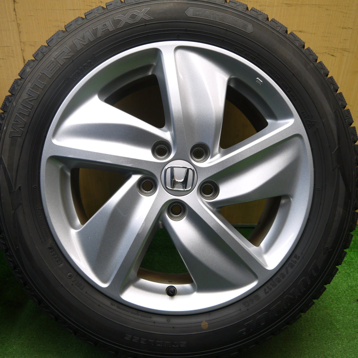 超バリ溝!22年!キレイ!ほぼ10分★ホンダ ヴェゼル 純正 215/55R17 スタッドレス ダンロップ ウインターマックス WM02 17インチ PCD114.3/5H★5041402Hス