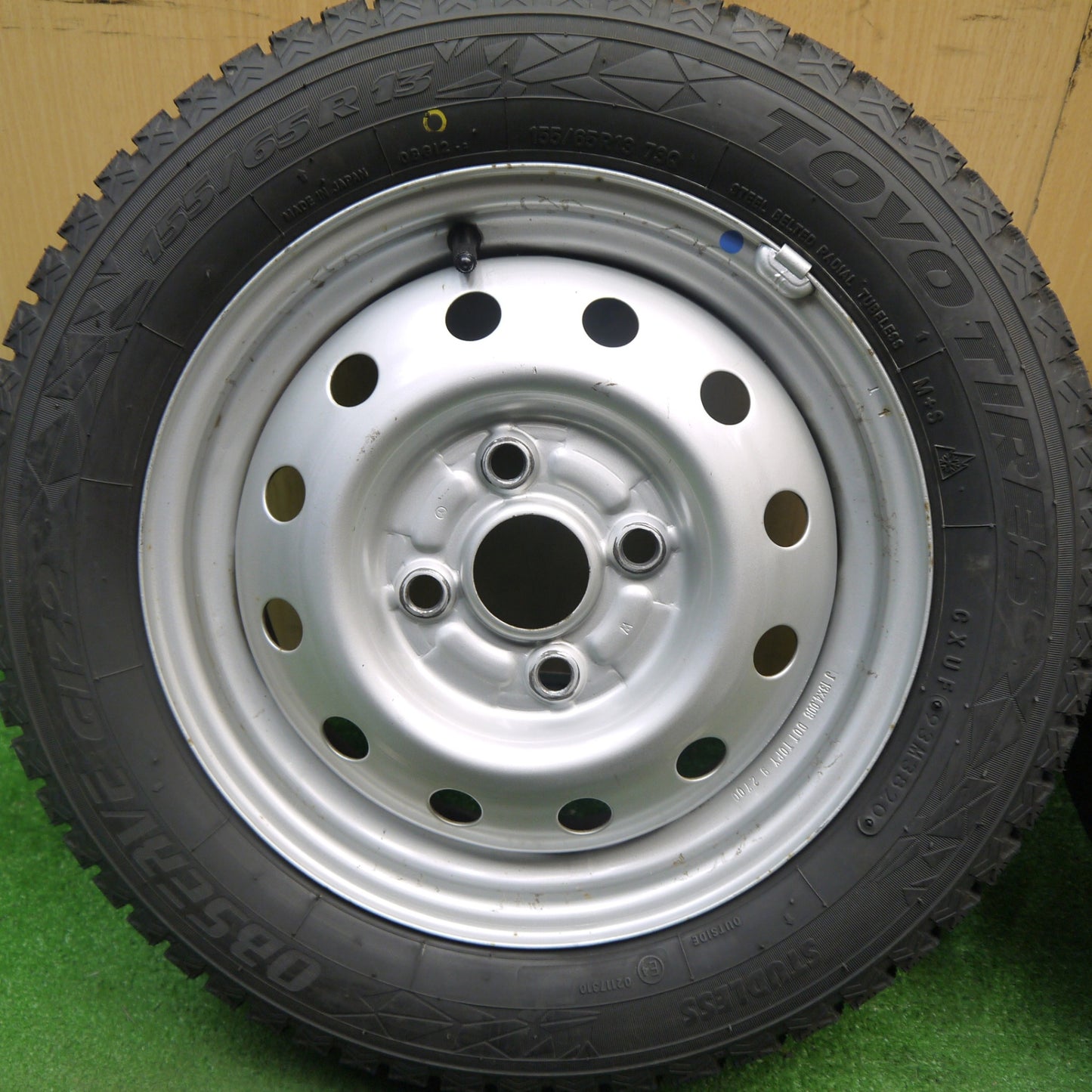 超バリ溝!キレイ!ほぼ10分★スタッドレス 155/65R13 トーヨー オブザーブ GIZ2 スチール ホイール 13インチ PCD100/4H★5061303Hス