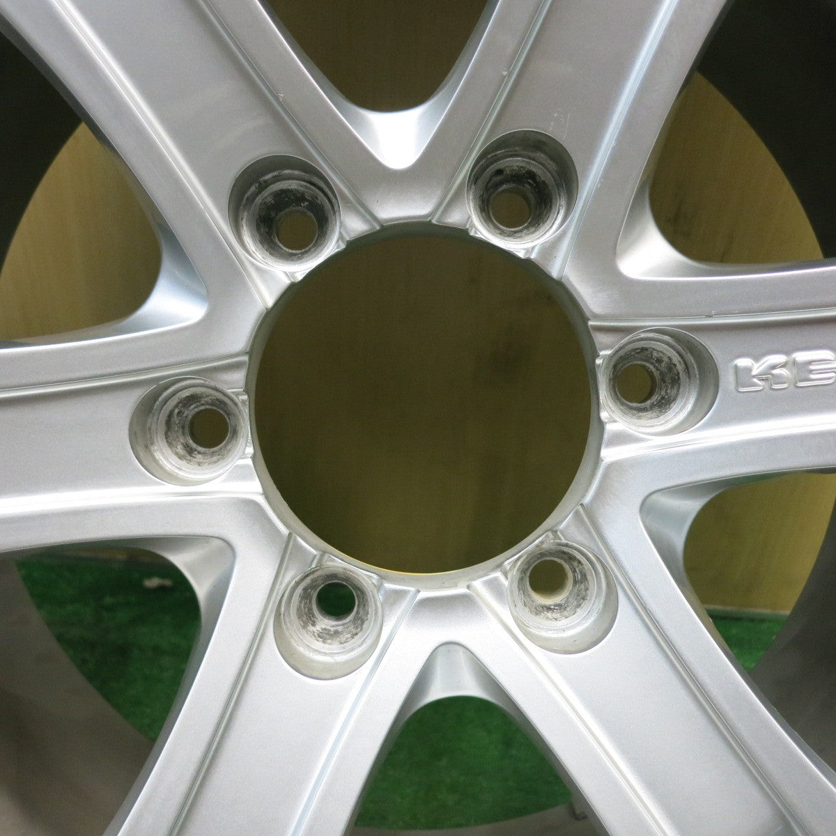 バリ溝!キレイ!9.5分★KEELER 265/65R17 スタッドレス ヨコハマ アイスガード G075 キーラー 17インチ PCD139.7/6H★5091107HAス