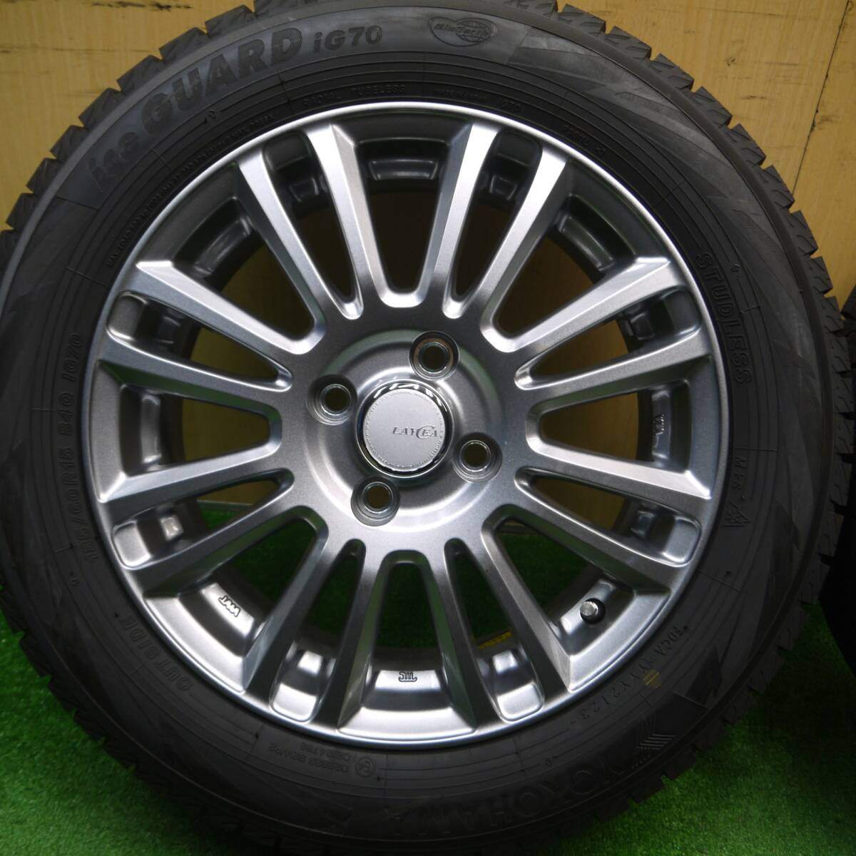 タイヤほぼ未使用!キレイ!23年★スタッドレス 185/60R15 ヨコハマ アイスガード iG70 LAYCEA レイシア 15インチ PCD100/4H★5011413Hス
