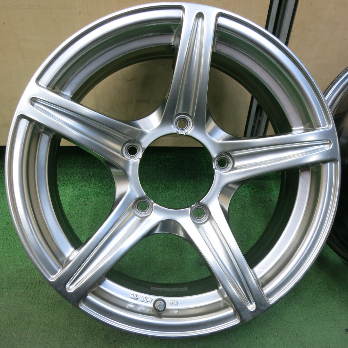 キレイ★ジムニー 等 GRANVERD SV グランバード 16インチ ホイール 16×5.5J PCD139.7/5H★5042505SYホ