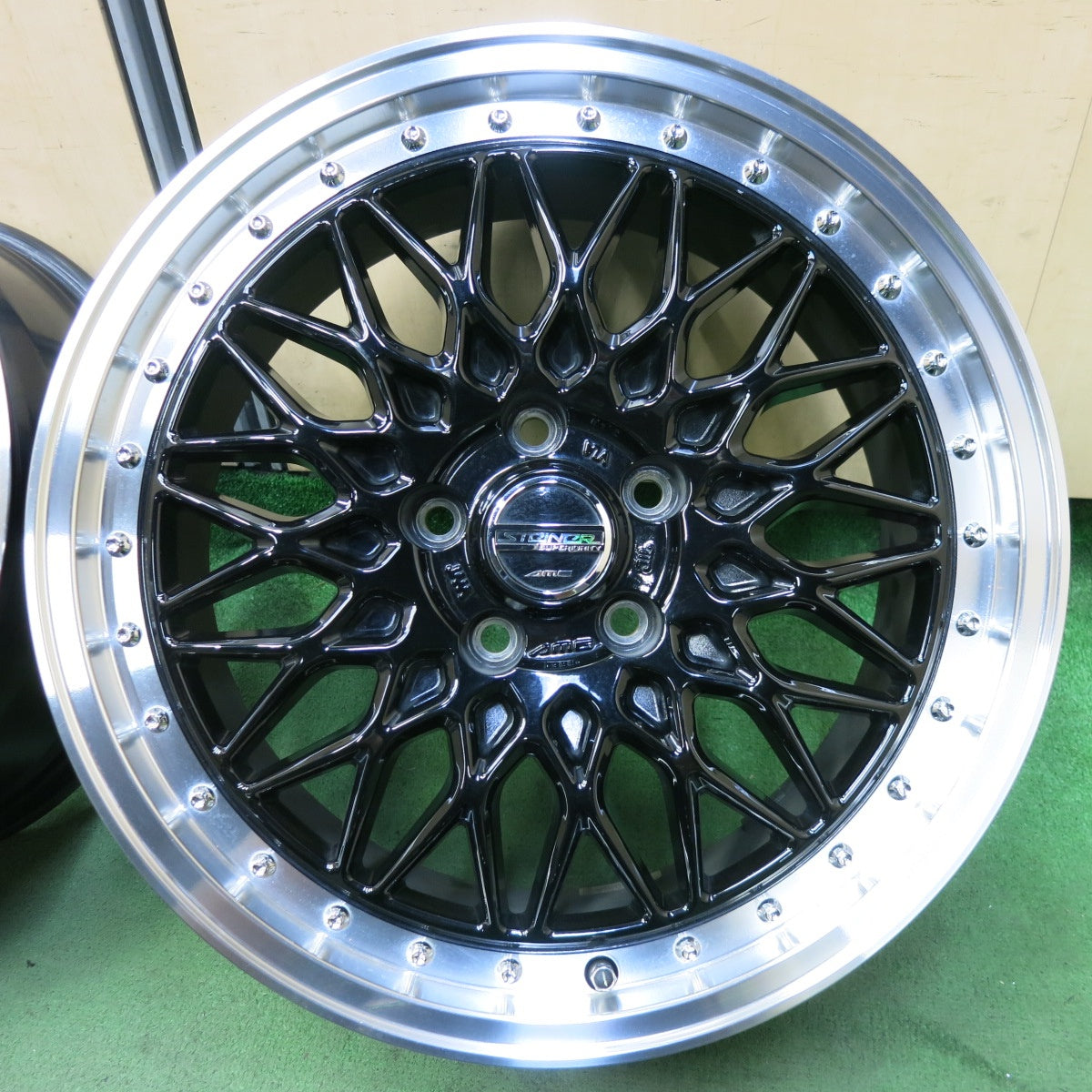 キレイ★STEINER AME 18インチ ホイール 18×7.5J シュタイナー PCD114.3/5H★5072307SYホ