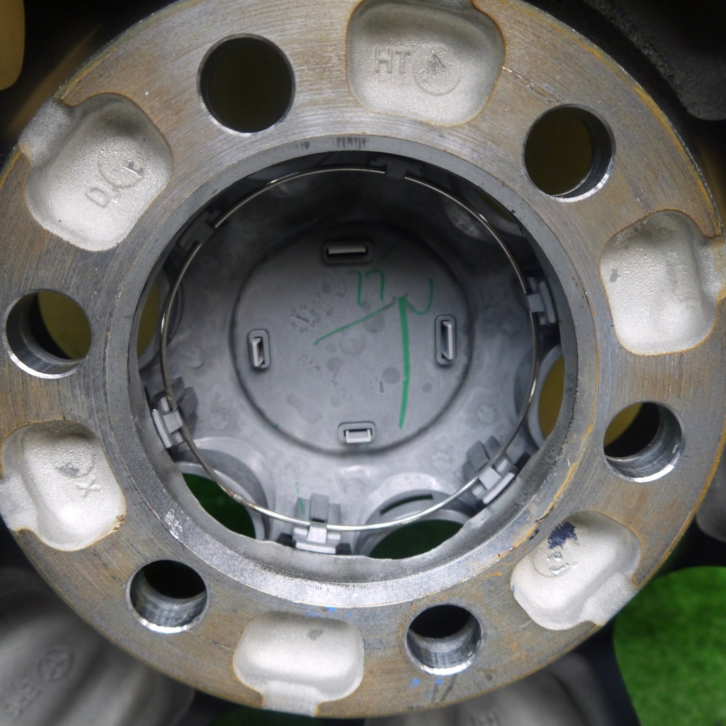 新車外し★トヨタ GUN125 ハイラックス Z グレード 純正 ホイール 17インチ 17×7.5J PCD139.7/6H★5082702Hホ