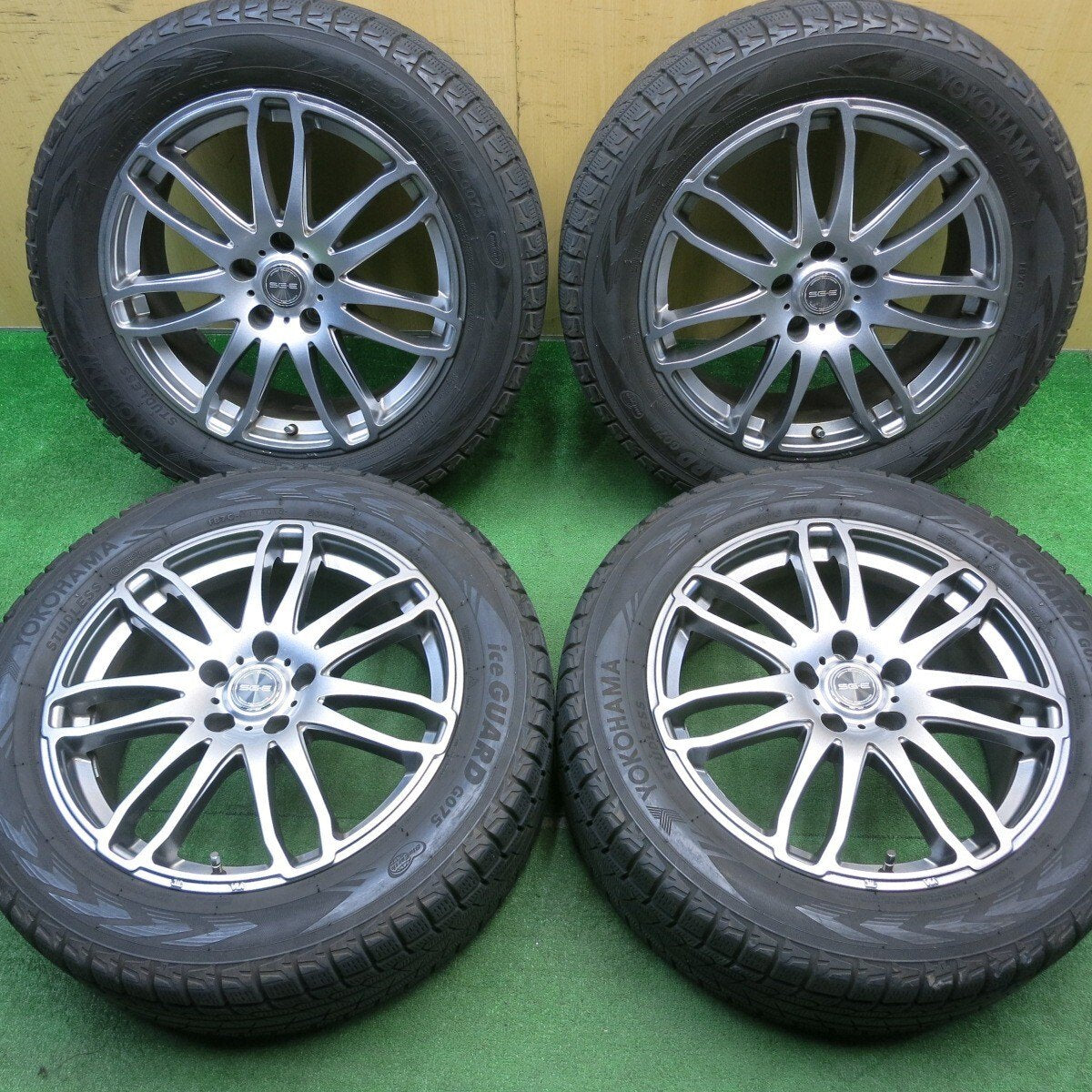 キレイ★スタッドレス 235/55R18 ヨコハマ アイスガード G075 SG-E 18インチ PCD114.3/5H★5033002NJス