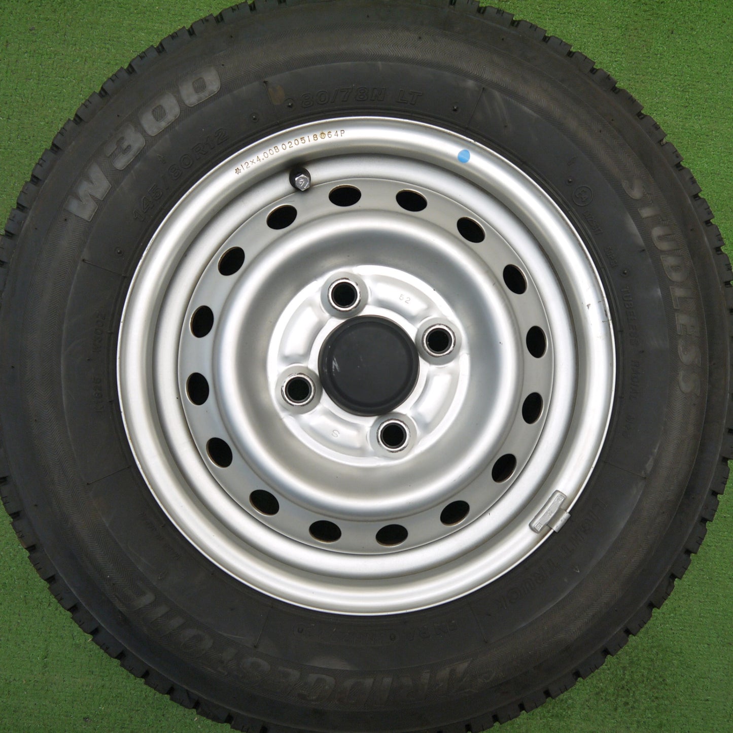 バリ溝!23年!キレイ!9分★スタッドレス 145/80R12 80/78N ブリヂストン W300 スチール ホイール 12インチ PCD100/4H★5052103Hス