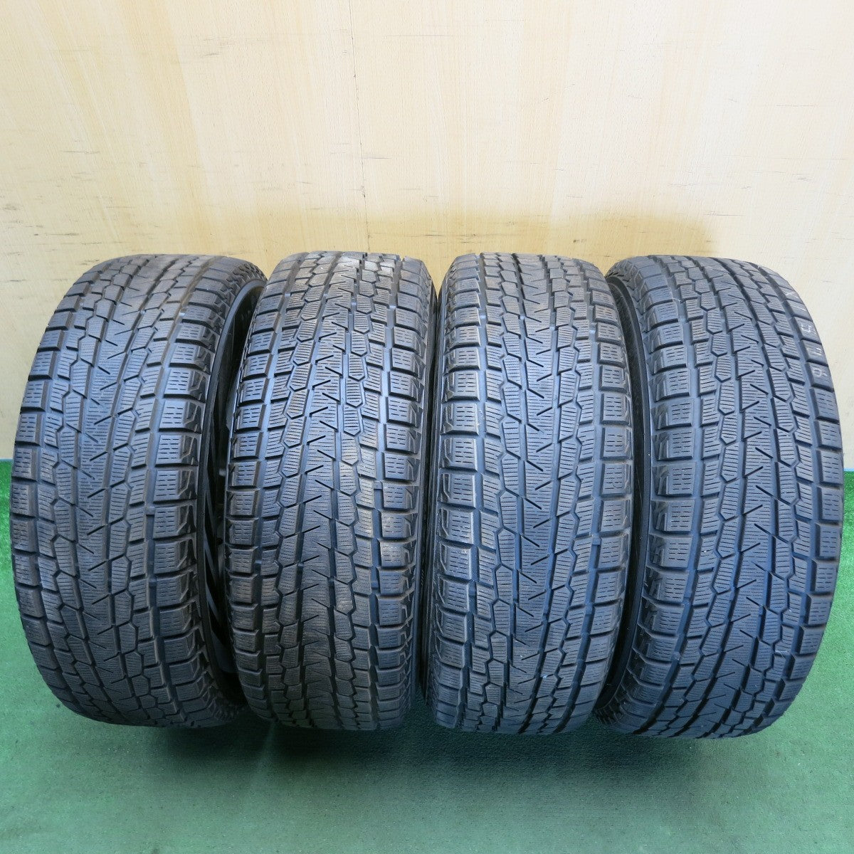 バリ溝!9分◎Ford フォード エクスプローラー 純正 245/65R17 スタッドレス ヨコハマ アイスガード G075 17インチ PCD114.3/5H◎6061808HAス