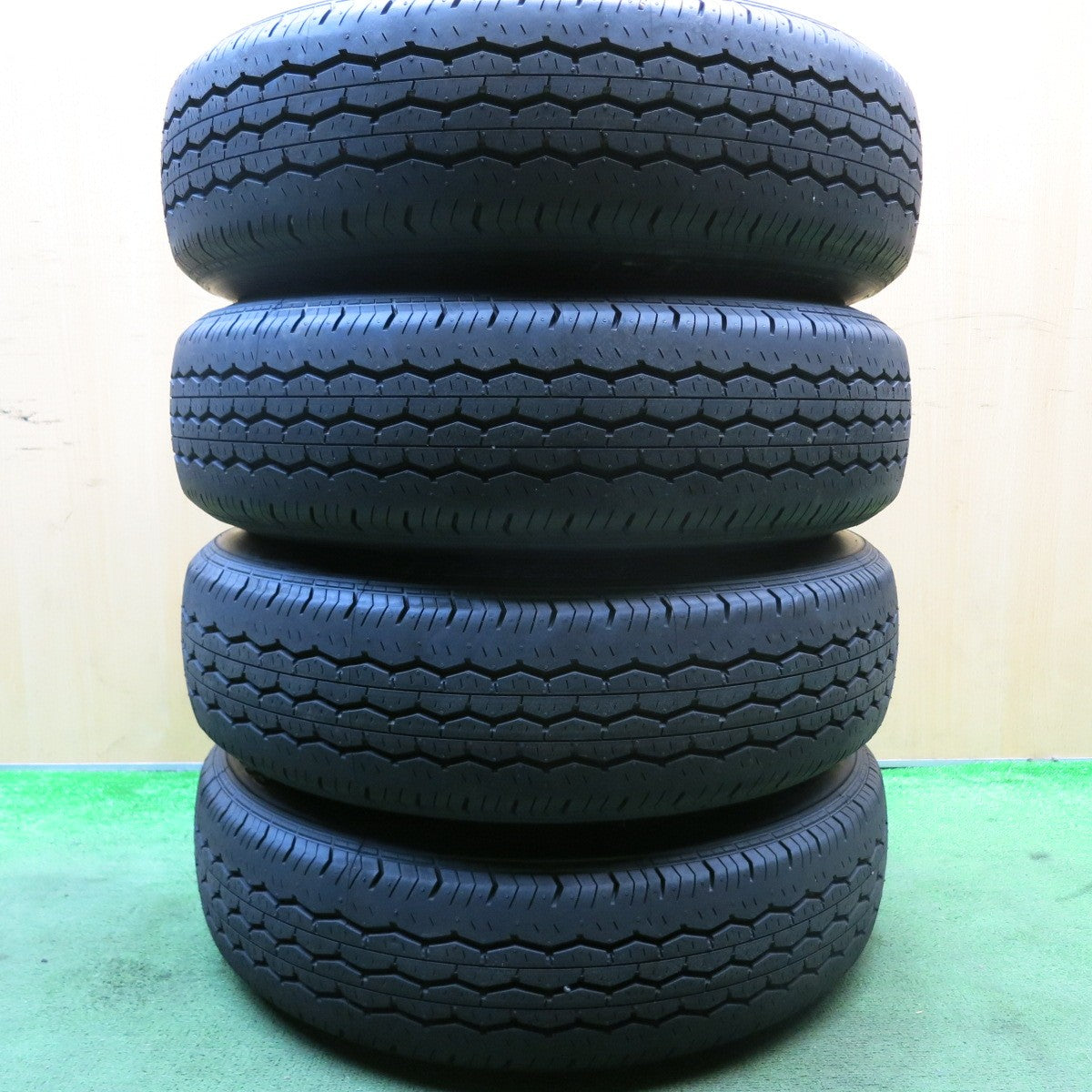 新車外し!25年★トヨタ 200系 ハイエース 純正 スチール 195/80R15 107/105S ブリヂストン エコピア RD613 15インチ PCD139.7/6H★5090602HAノ