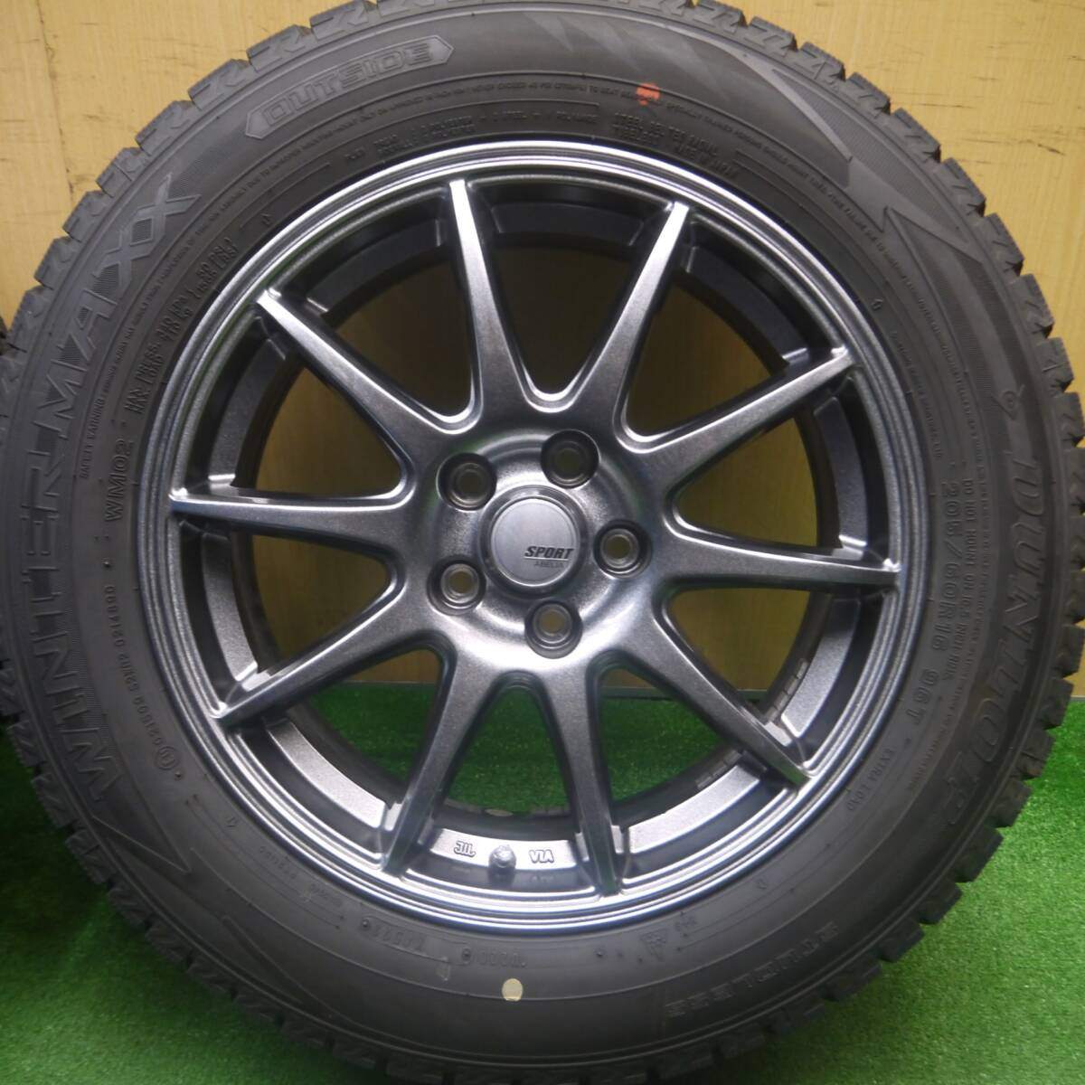 タイヤほぼ未使用!23年!キレイ★レガシィ 等 205/60R16 スタッドレス ダンロップ ウインターマックス WM02 SPORT ABELIA スポルト アベリア 16インチ PCD100/5H★5012111Hス