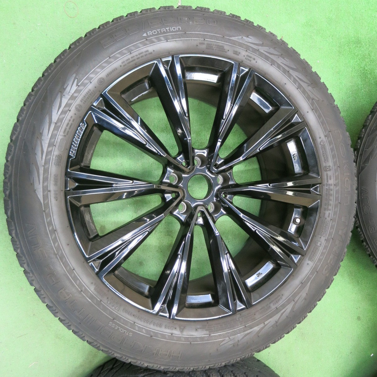 バリ溝!キレイ!8.5分★BMW 等 KELLENERS 255/55R20 スタッドレス ノキアンタイヤ ハッカペリッタ R3 SUV ケレナーズ 20インチ PCD112/5H★5041102ナス