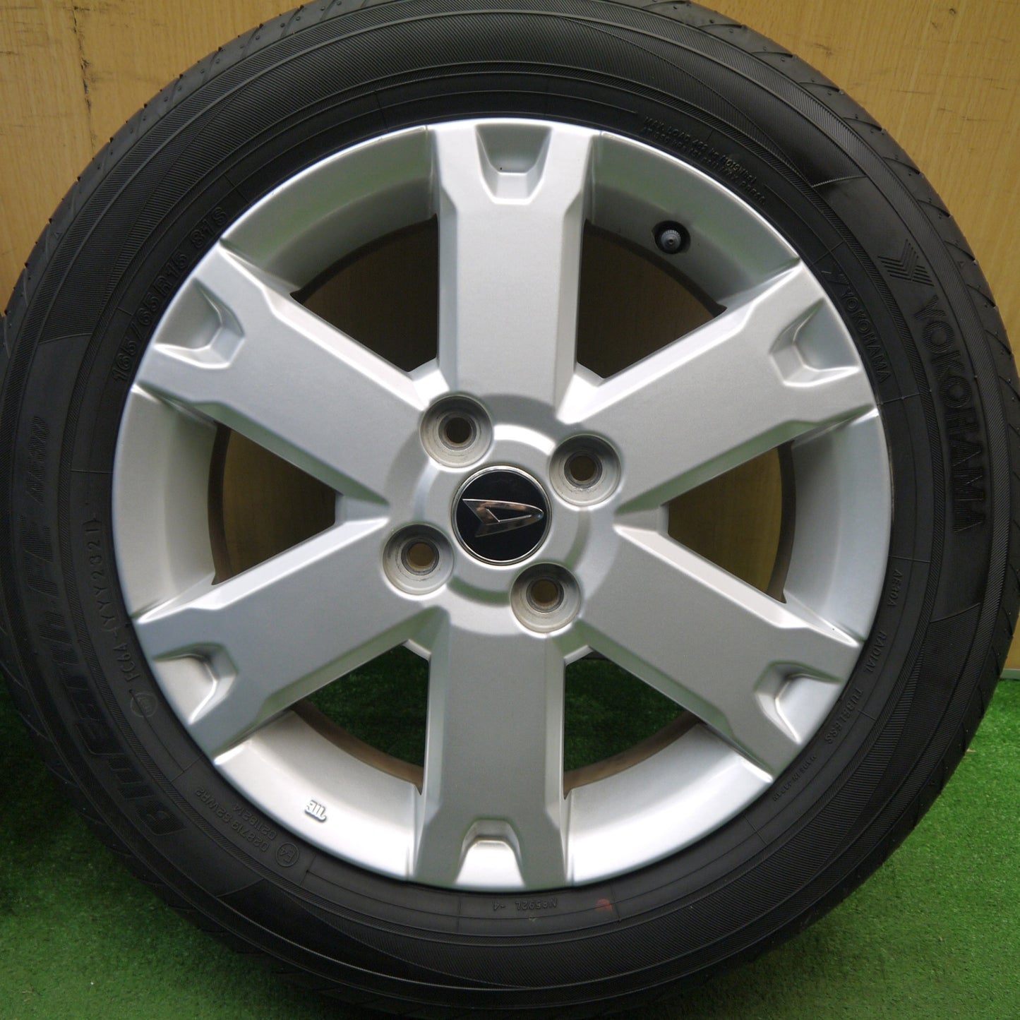 キレイ!21年!2本★ダイハツ タフト 純正 165/65R15 ヨコハマ BluEarth-FE AE30 15インチ PCD100/4H★5061608Hノ