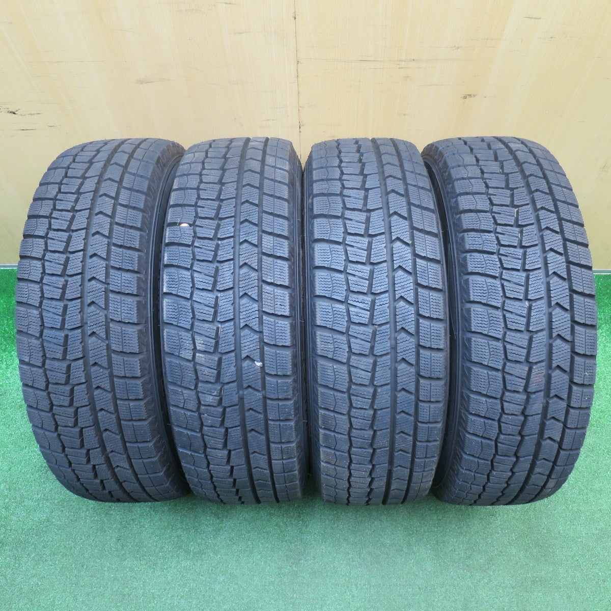 ほぼ未使用!23年!キレイ★スタッドレス 185/65R15 ダンロップ ウインターマックス WM02 BUSTER バスター 15インチ PCD100/4H★5111804NJス