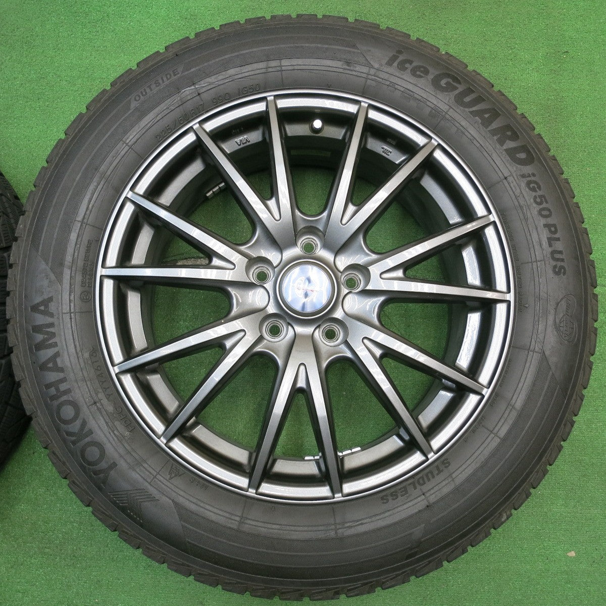 バリ溝!キレイ!8.5分★スタッドレス 225/60R17 ヨコハマ アイスガード iG50 プラス VELVA SPORT ヴェルヴァ スポーツ 17インチ PCD114.3/5H★5042201NJス