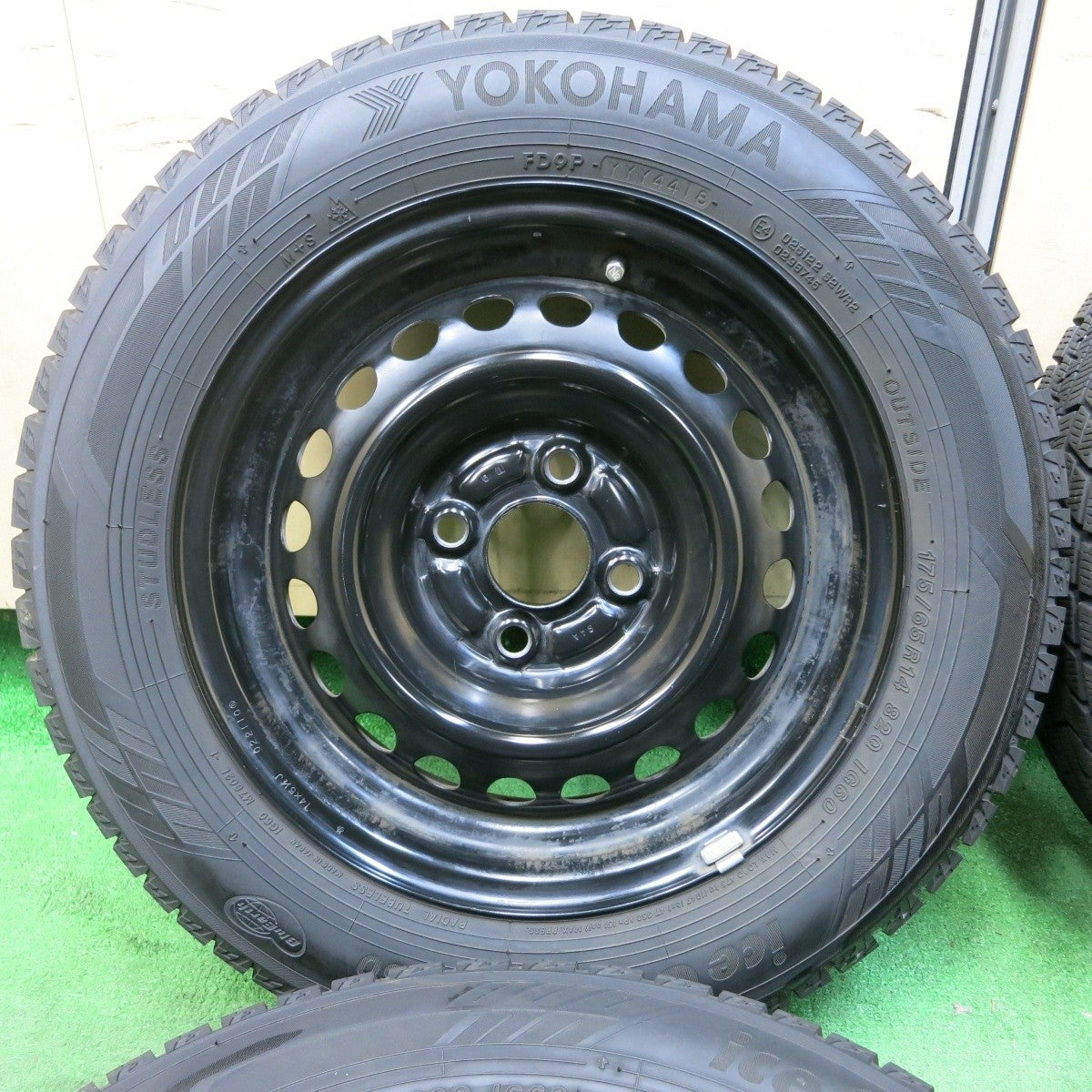 バリ溝!ほぼ10分★スタッドレス 175/65R14 ヨコハマ アイスガード iG60 スチール ホイール 14インチ PCD100/4H★4111903SYス