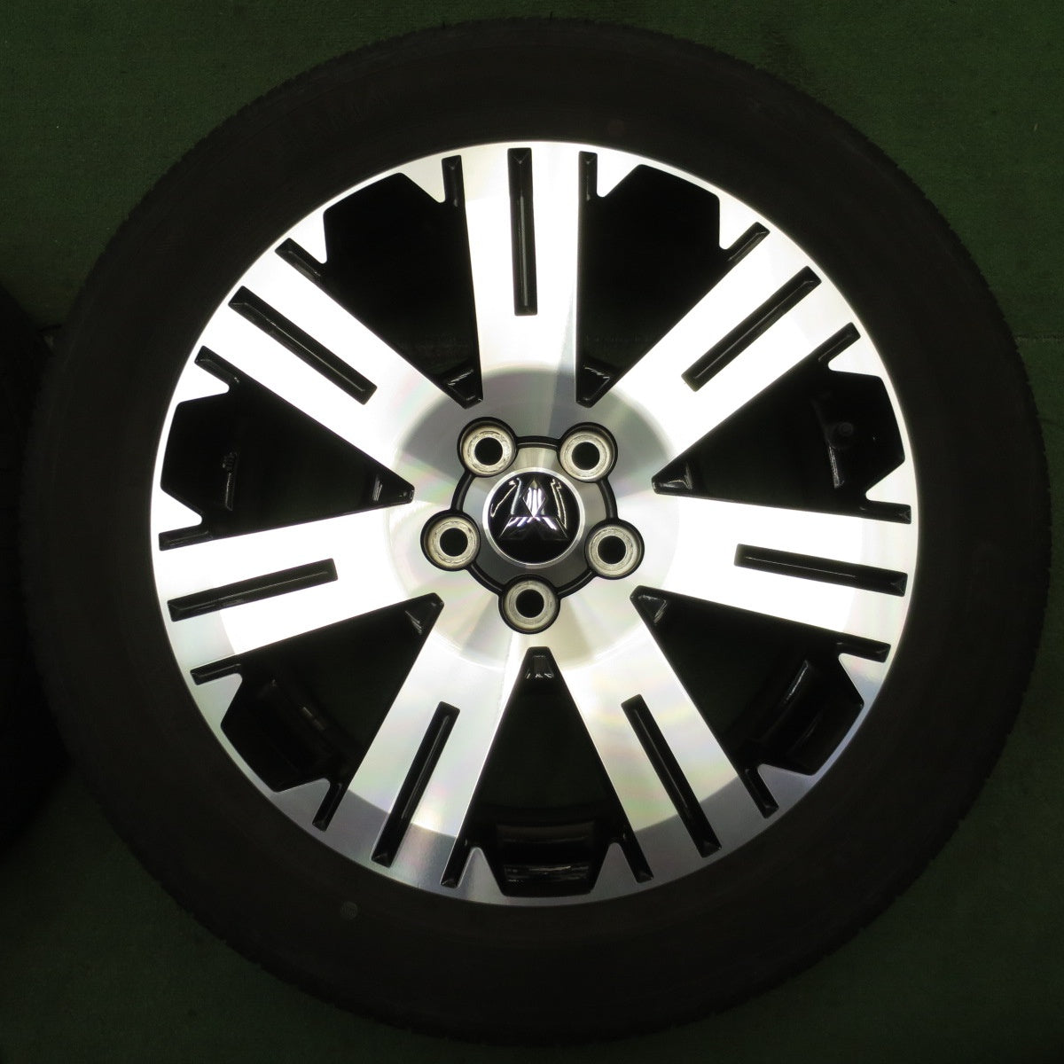 4本価格!22年★三菱 デリカ D:5 純正 225/55R18 ヨコハマ ジオランダー SUV 18インチ D5 PCD114.3/5H★5072403NJノ