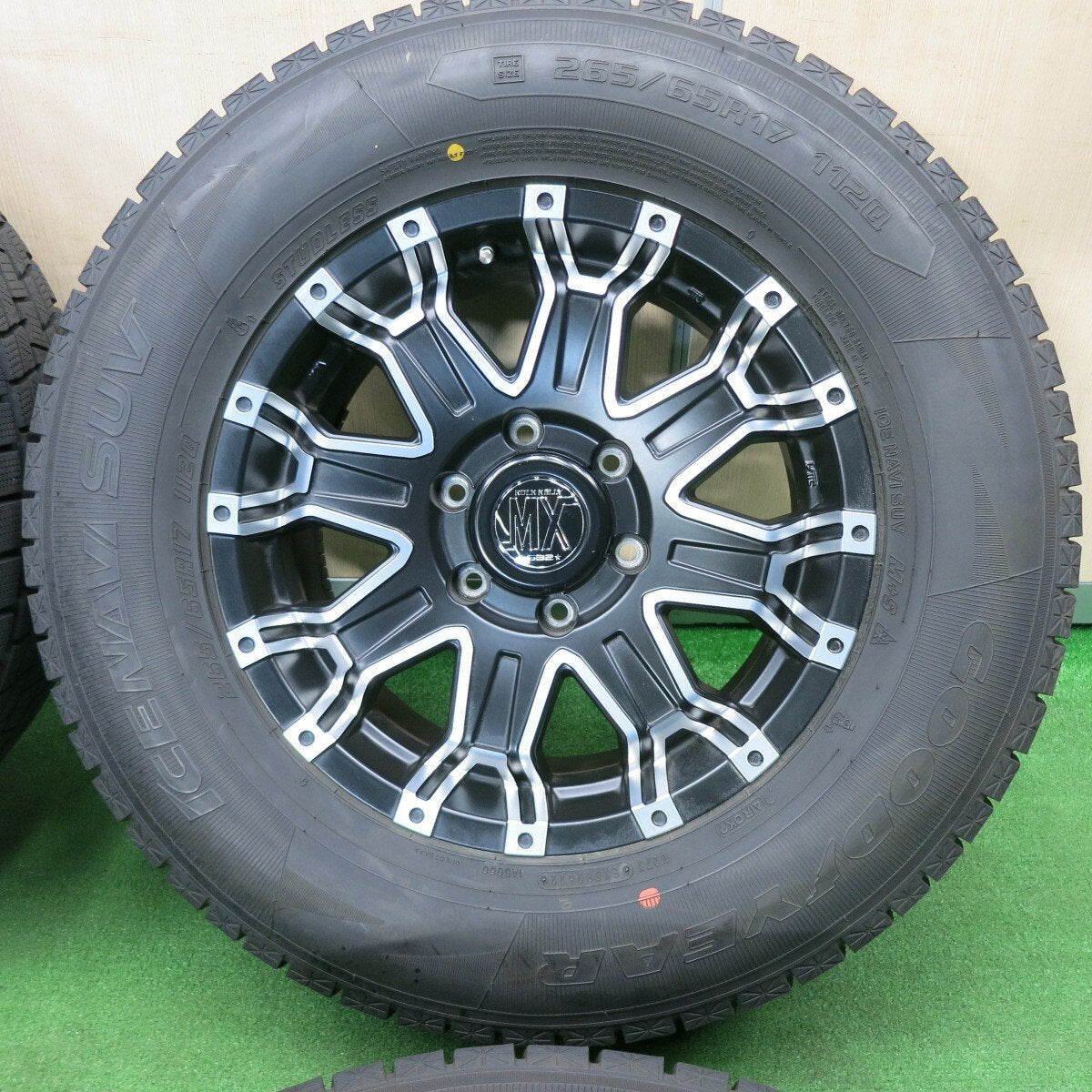 バリ溝!22年!キレイ!9.5分★ROCK KELLY MX 632 ロクサーニ 265/65R17 スタッドレス グッドイヤー アイスナビ SUV 17インチ ロックケリー PCD139.7/6H★5012306TNス