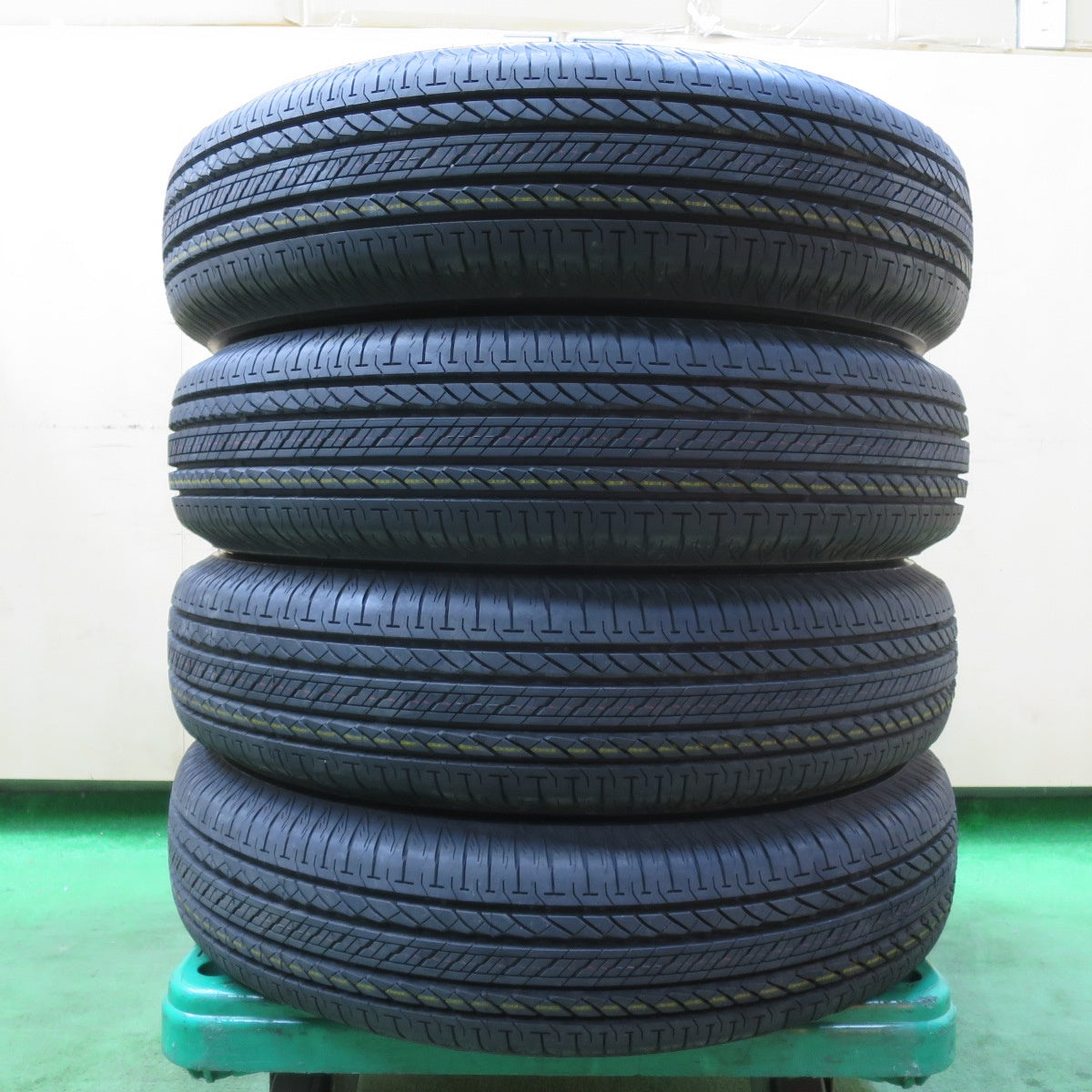 ジムニー新車外し175/80R16 91S ブリジストンDUELER