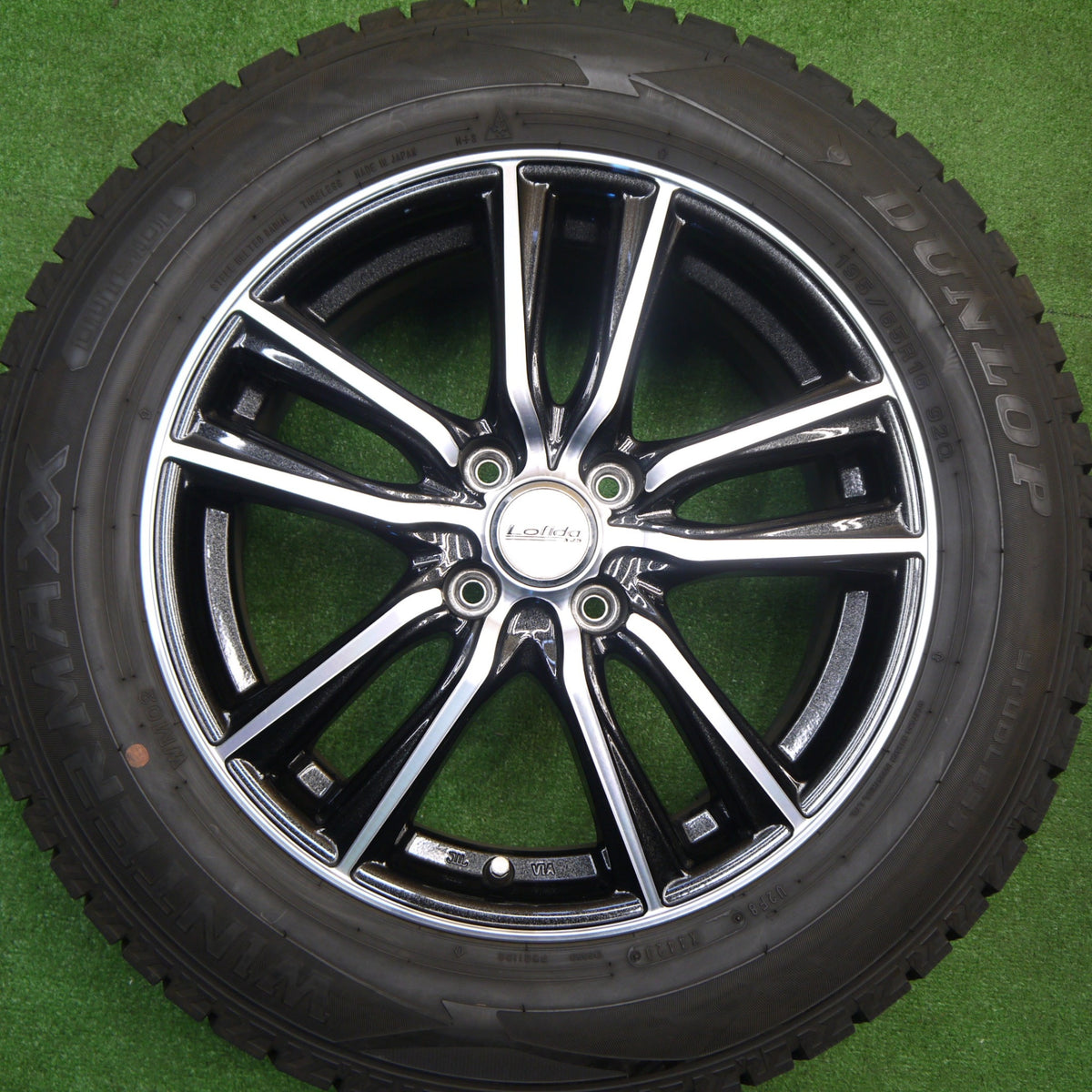バリ溝!キレイ!9.5分★スタッドレス 195/65R16 ダンロップ ウインターマックス WM02 Lofida XJ5 ロフィーダ 16インチ PCD100/4H★5111101Hス